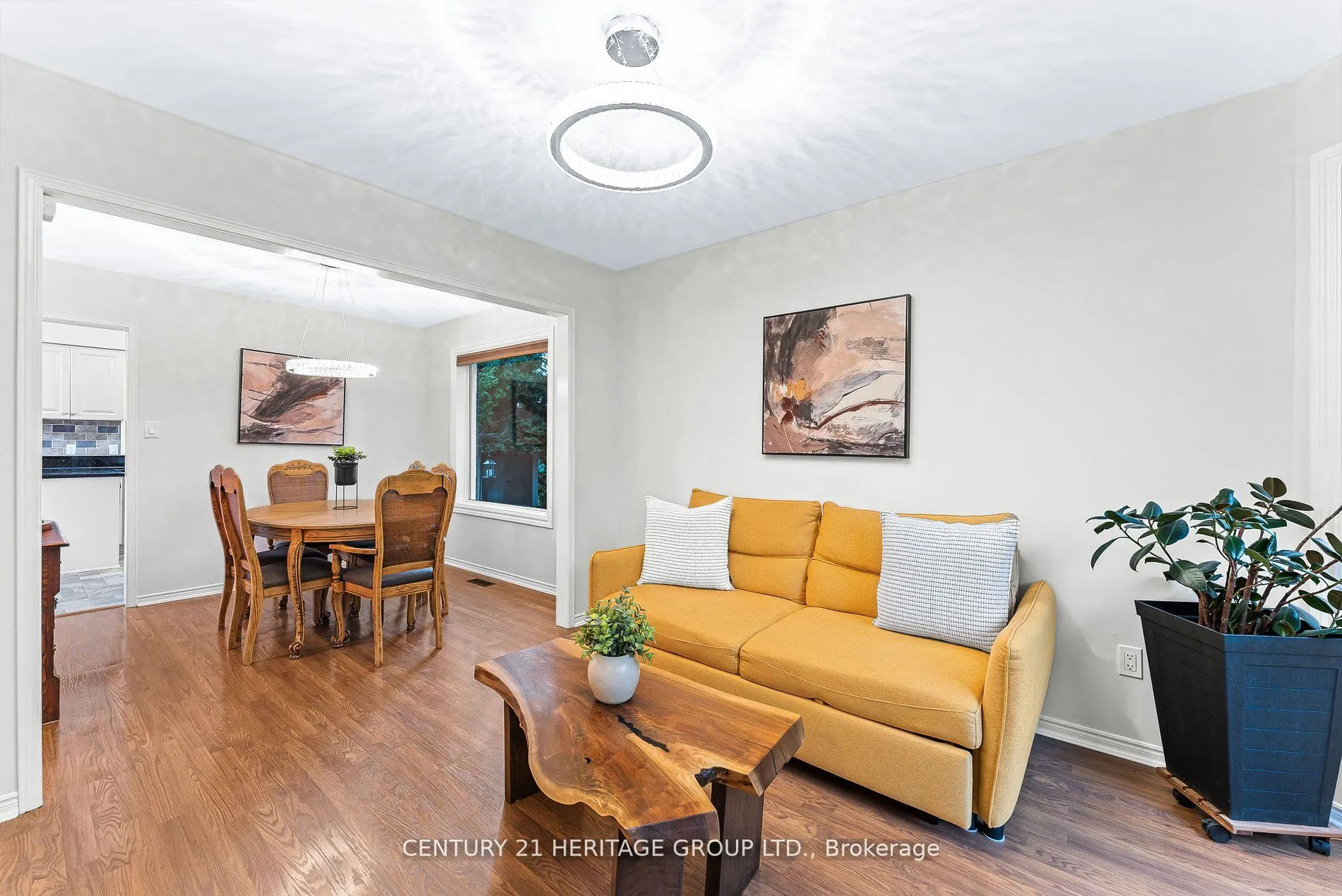 Photo 17 of 28 Balliston Road, Barrie, West Bayfield — HOMEH