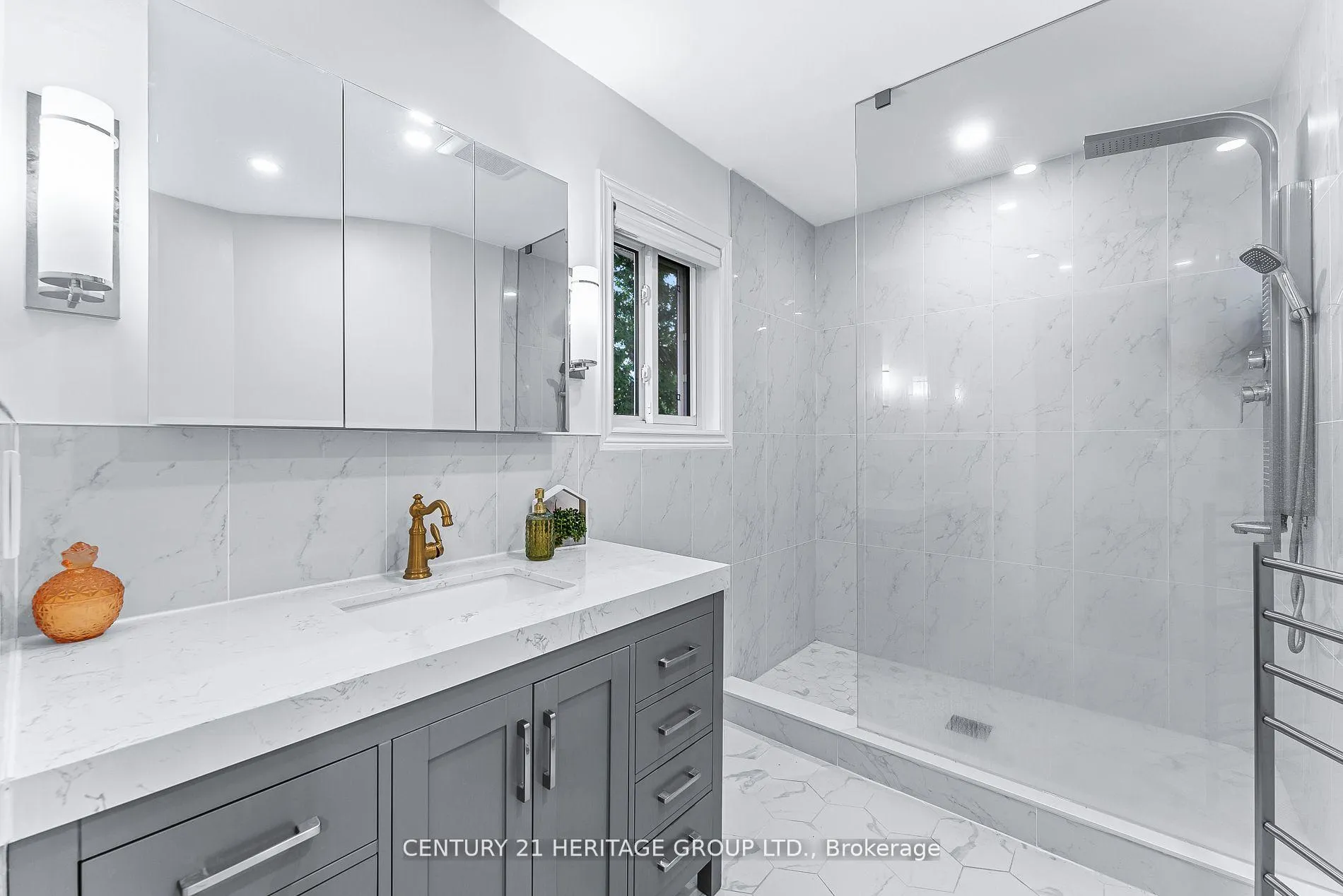 Photo 25 of 28 Balliston Road, Barrie, West Bayfield — HOMEH