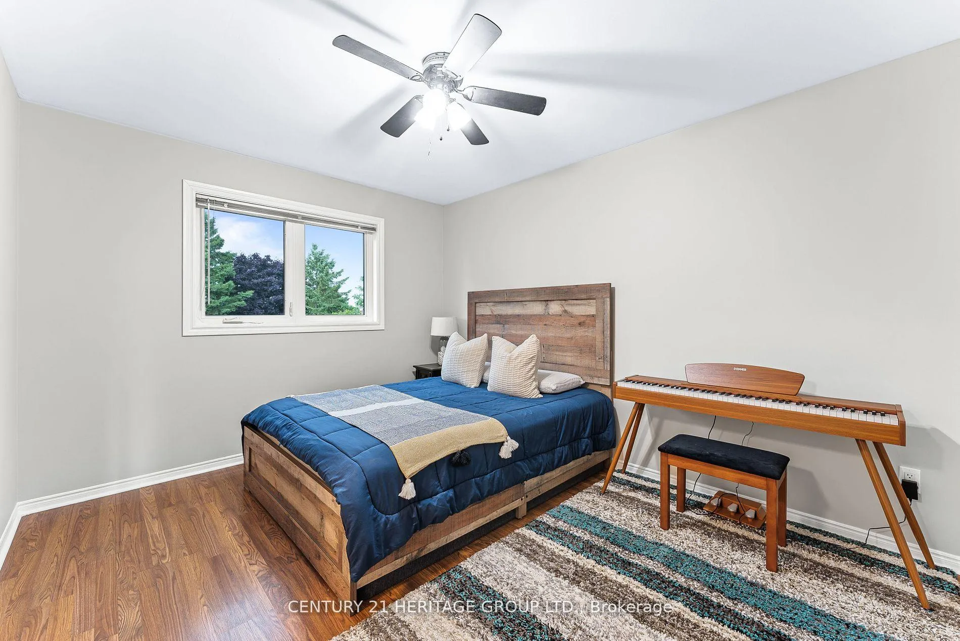 Photo 26 of 28 Balliston Road, Barrie, West Bayfield — HOMEH