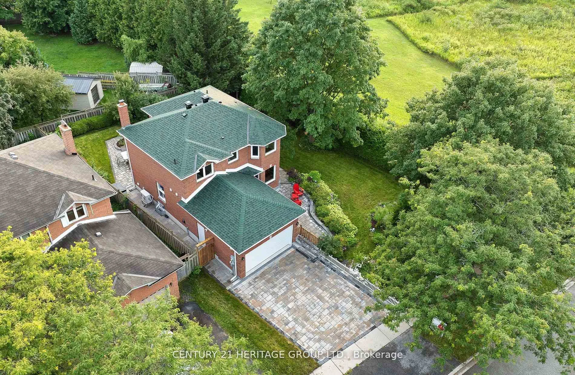 Photo 35 of 28 Balliston Road, Barrie, West Bayfield — HOMEH