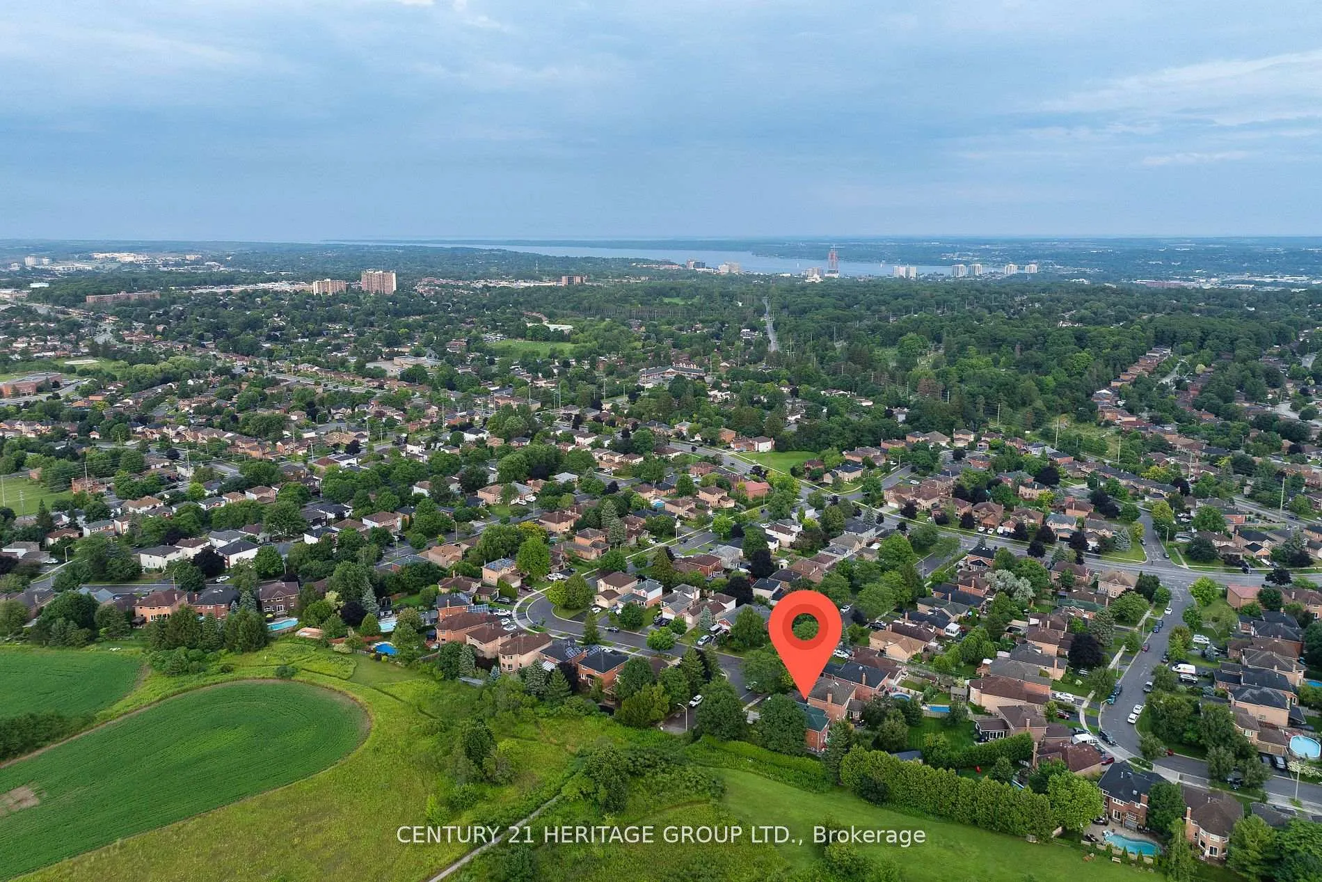 Photo 39 of 28 Balliston Road, Barrie, West Bayfield — HOMEH