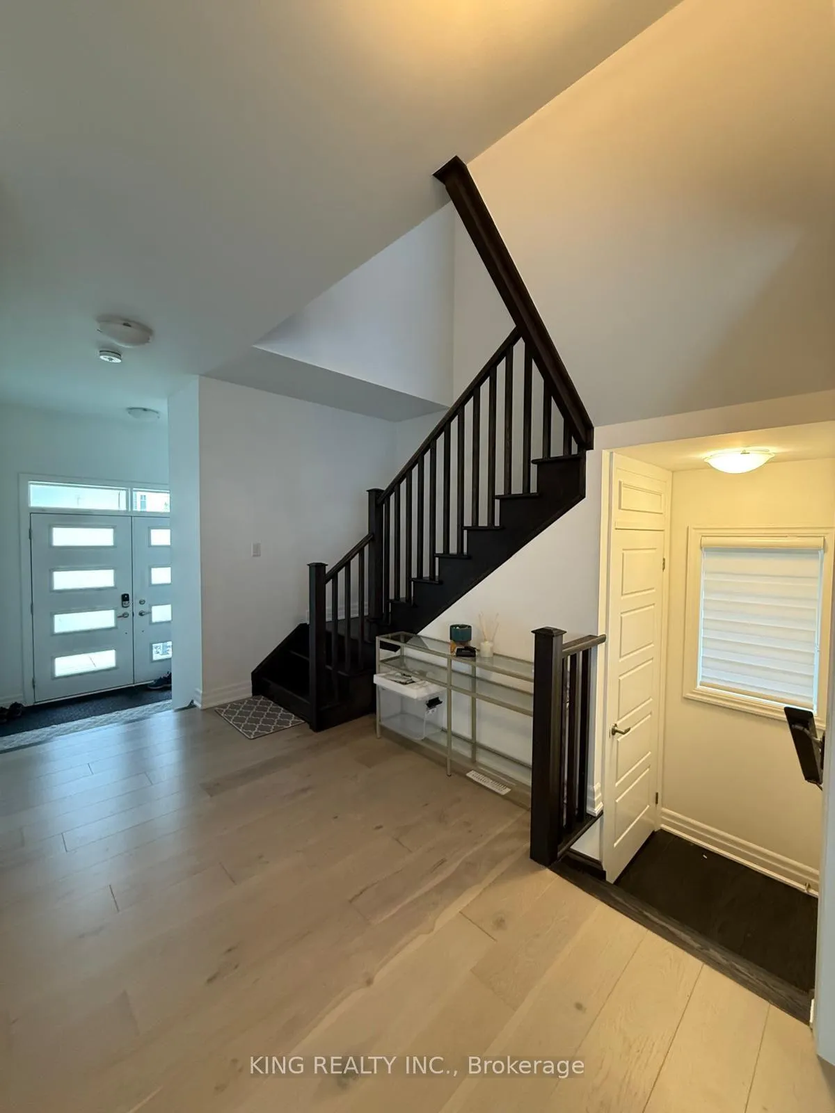 Photo 5 of 18 Routley Street, Kitchener — HOMEH