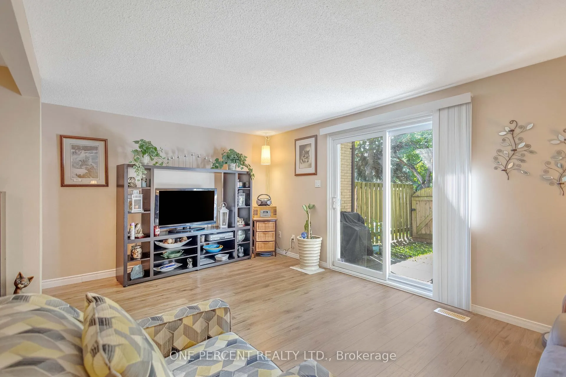 Photo 10 of Unit 40, 215 Glamis Road, Cambridge — HOMEH