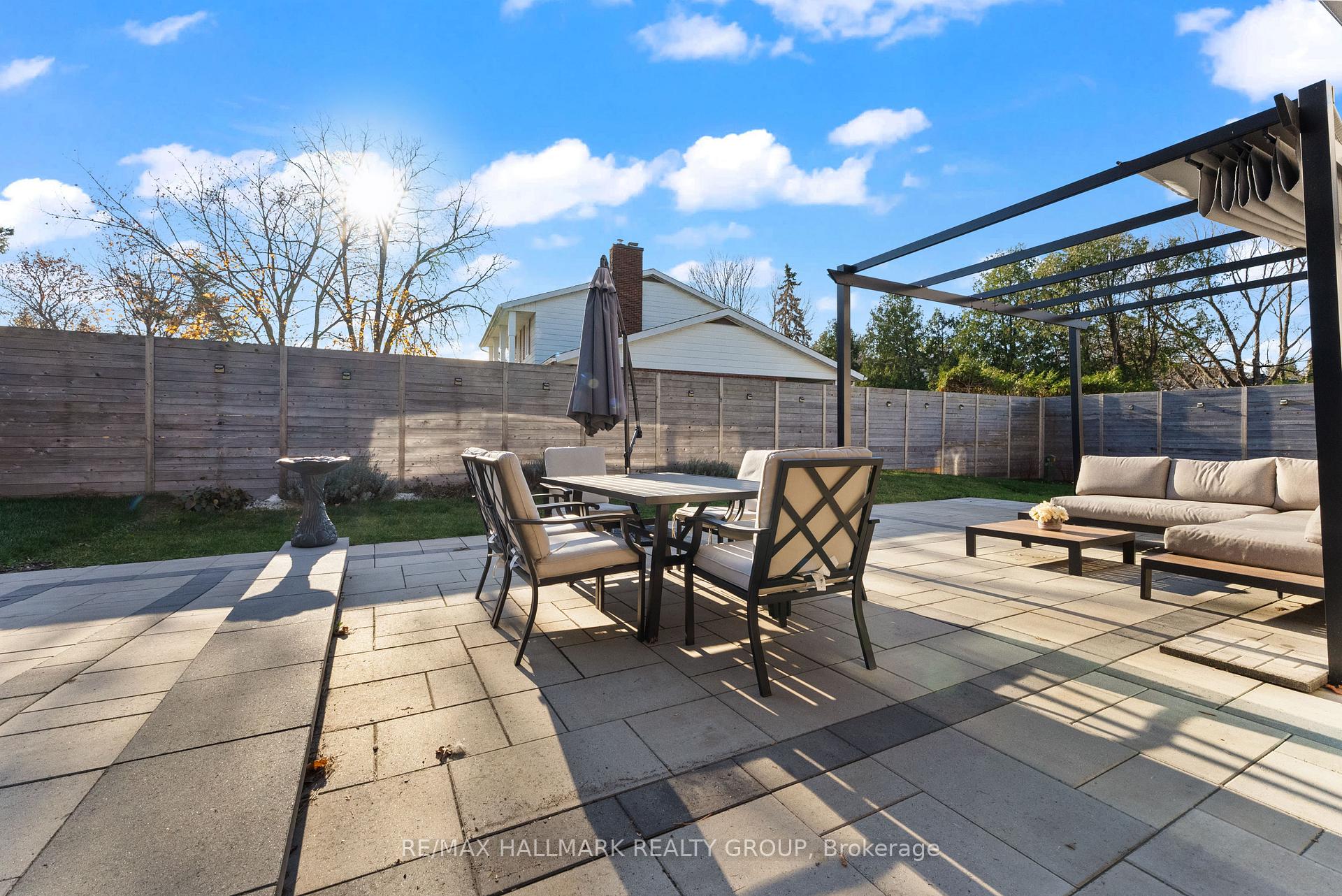Photo 6 of 2 St. Remy Drive, Ottawa, Barrhaven - Pheasant Run — HOMEH