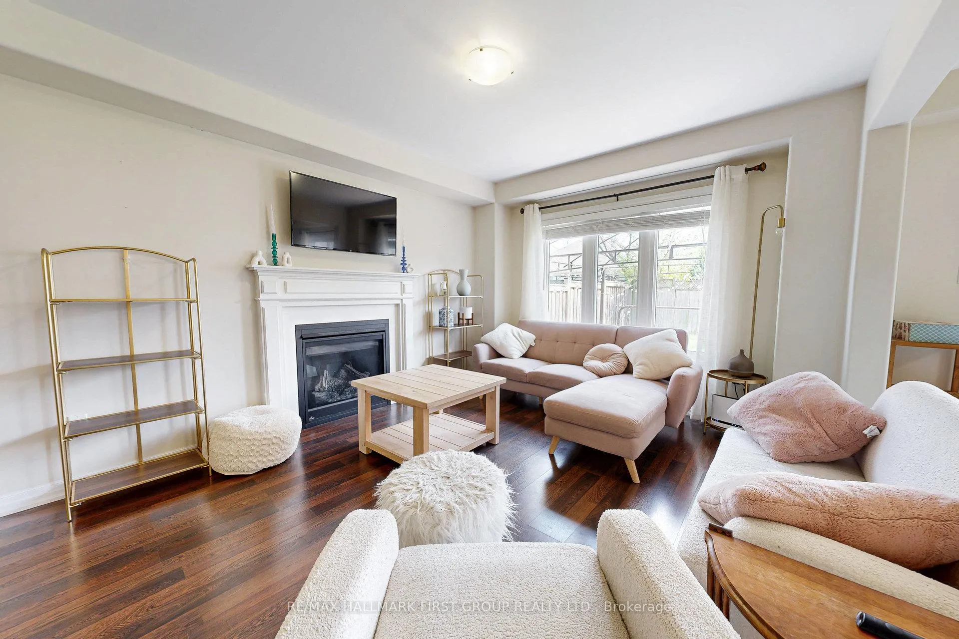 Photo 9 of 1727 Silverstone Crescent, Oshawa, Samac — HOMEH