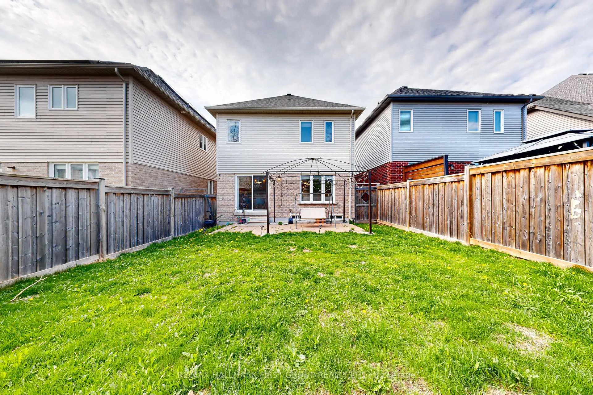 Photo 34 of 1727 Silverstone Crescent, Oshawa, Samac — HOMEH