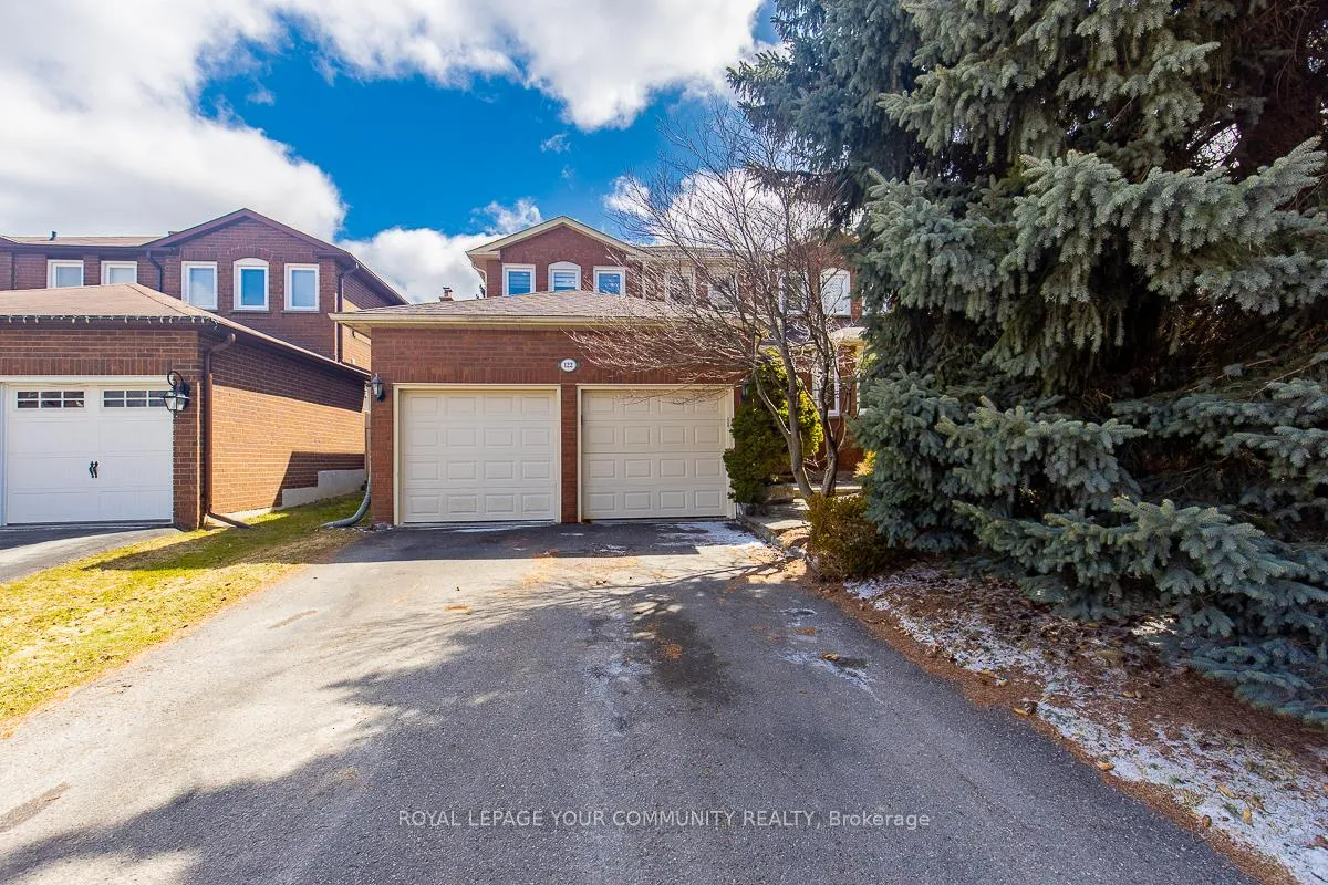 Front of 122 Lyndhurst Drive