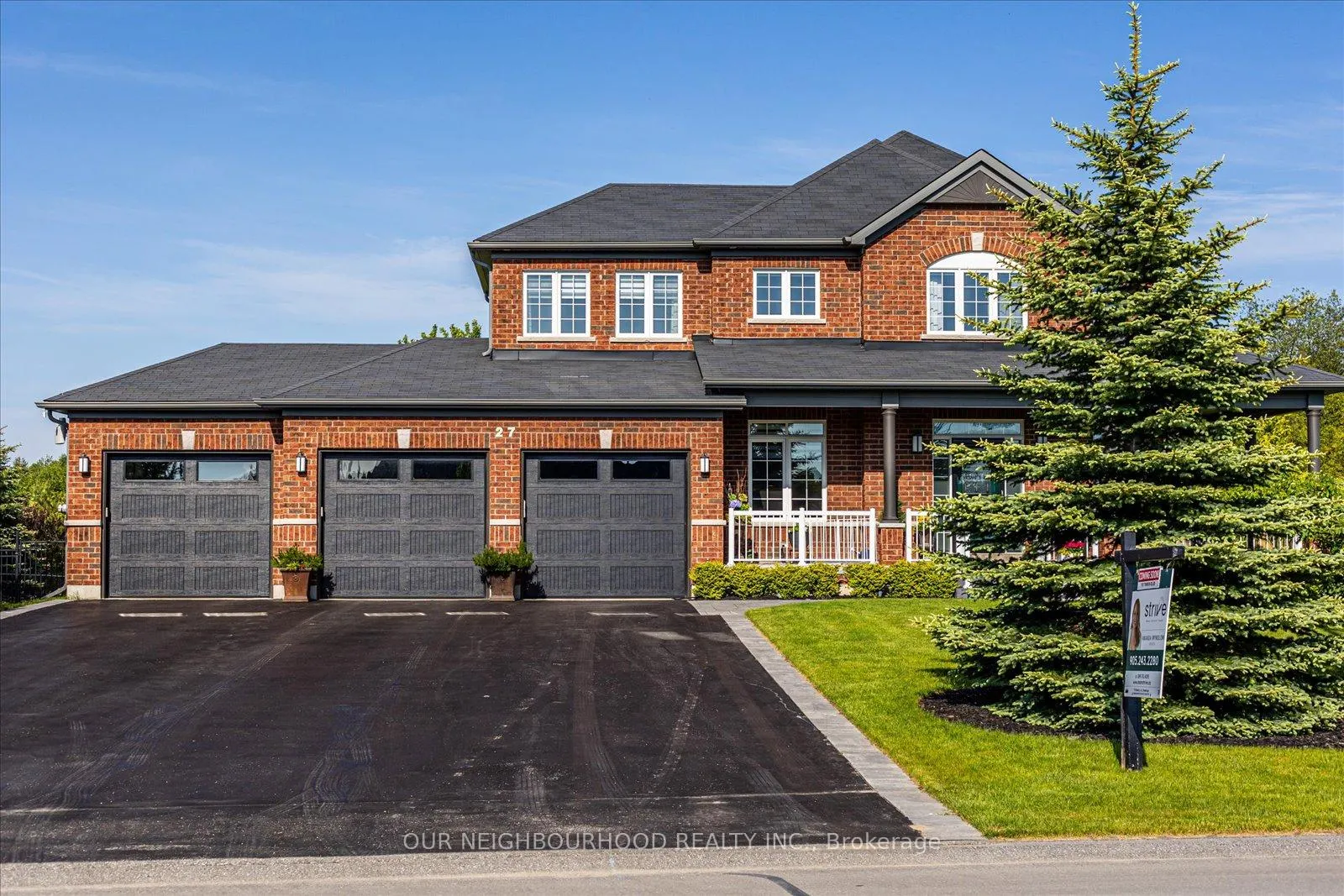 Photo 2 of 27 Charles Tilley Crescent, Clarington, Rural Clarington — HOMEH