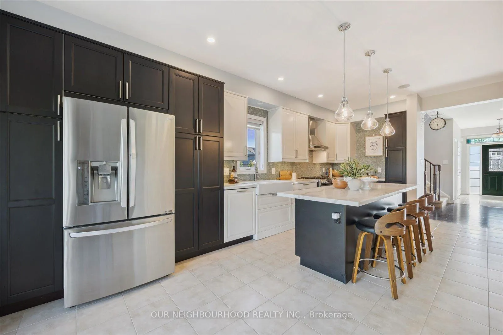 Photo 9 of 27 Charles Tilley Crescent, Clarington, Rural Clarington — HOMEH