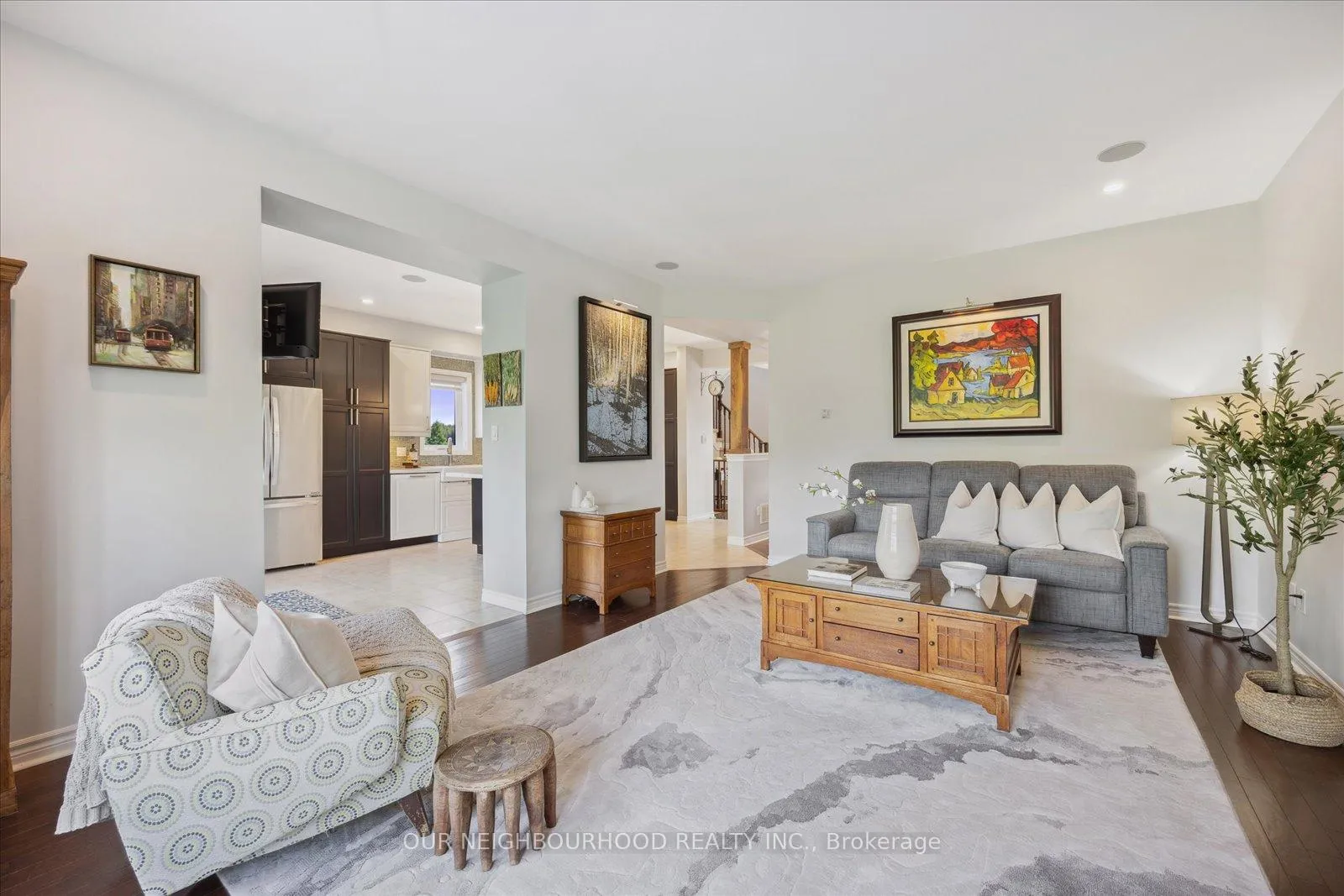 Photo 15 of 27 Charles Tilley Crescent, Clarington, Rural Clarington — HOMEH