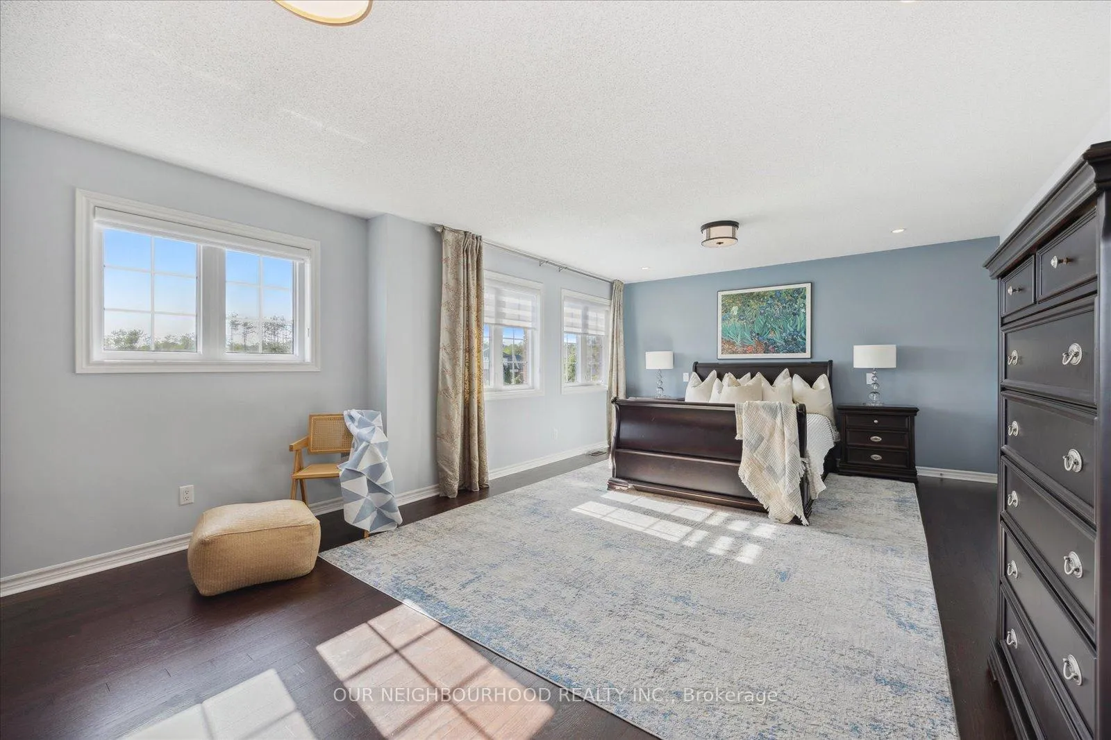 Photo 18 of 27 Charles Tilley Crescent, Clarington, Rural Clarington — HOMEH