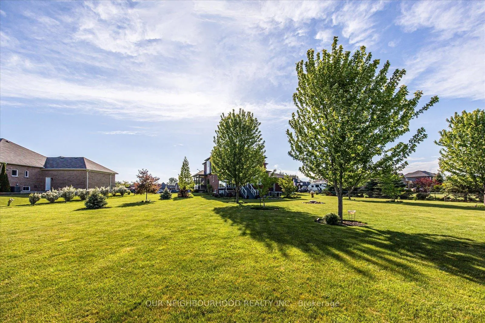Photo 34 of 27 Charles Tilley Crescent, Clarington, Rural Clarington — HOMEH