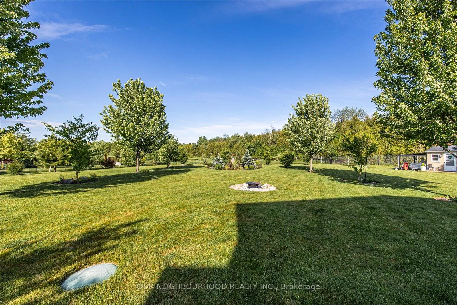 Photo 37 of 27 Charles Tilley Crescent, Clarington, Rural Clarington — HOMEH