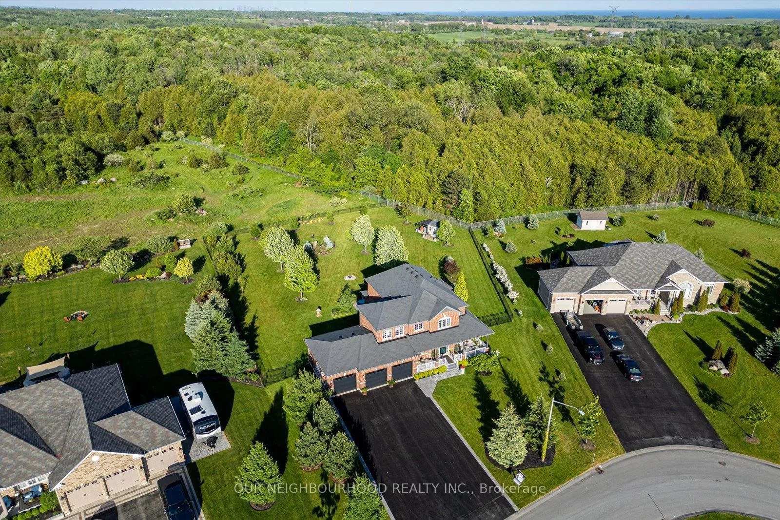 Photo 42 of 27 Charles Tilley Crescent, Clarington, Rural Clarington — HOMEH