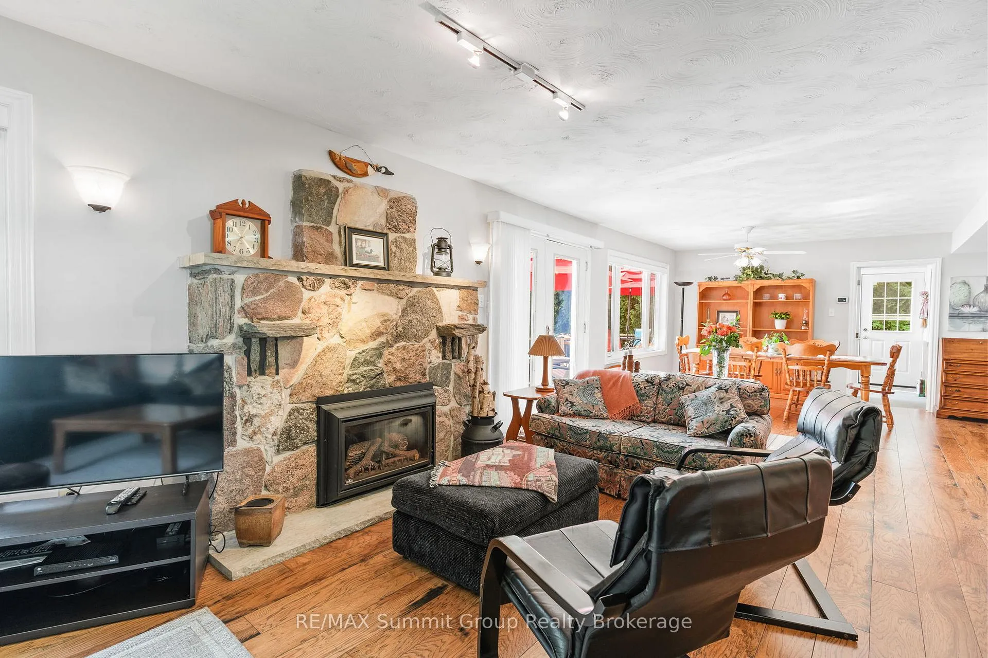 Photo 7 of 221 Point Road, Grey Highlands — HOMEH