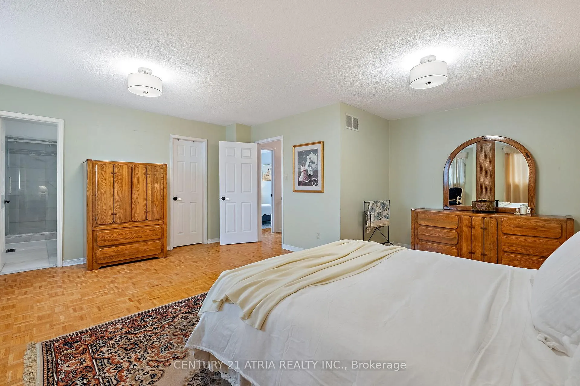 Photo 22 of 42 Fifefield Drive, Vaughan, Maple — HOMEH