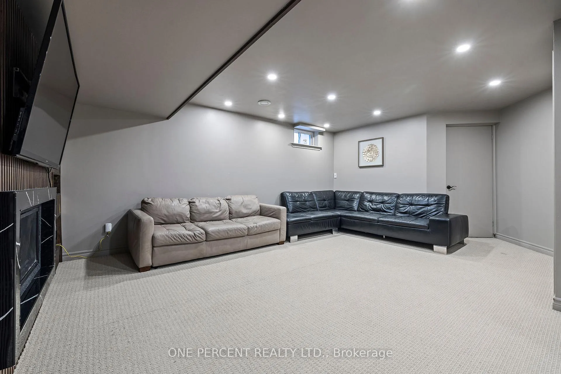 Photo 8 of 71 Stonepine Crescent, Hamilton, Kernighan — HOMEH