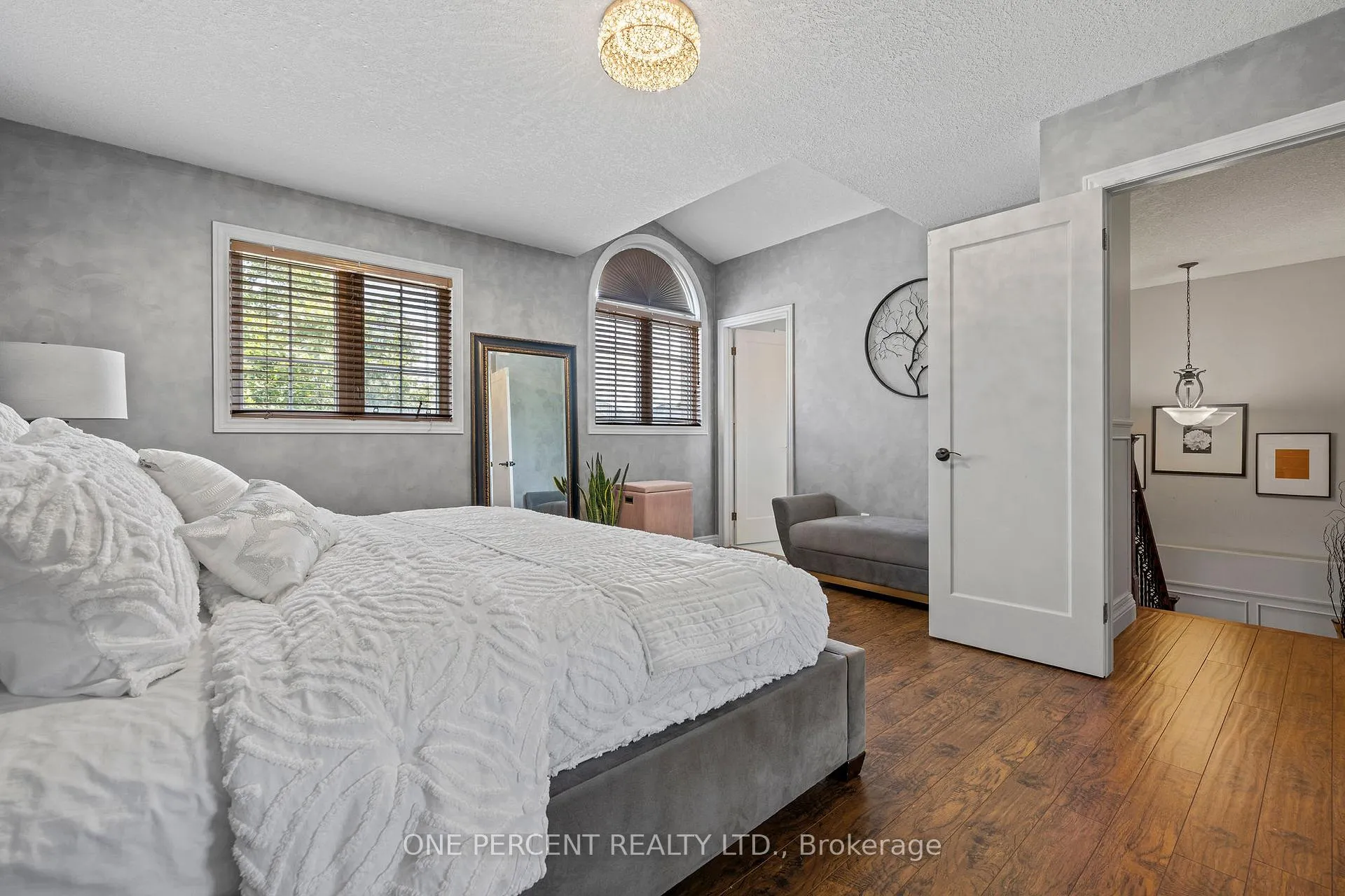 Photo 17 of 71 Stonepine Crescent, Hamilton, Kernighan — HOMEH