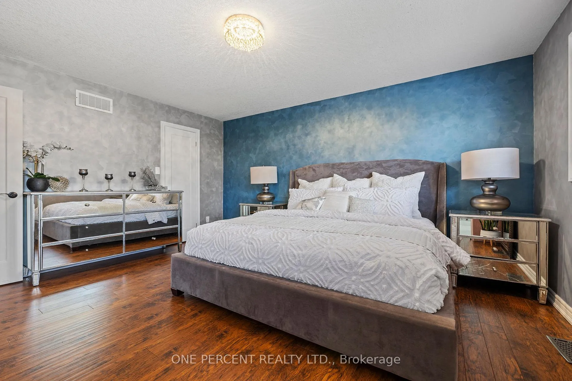 Photo 18 of 71 Stonepine Crescent, Hamilton, Kernighan — HOMEH