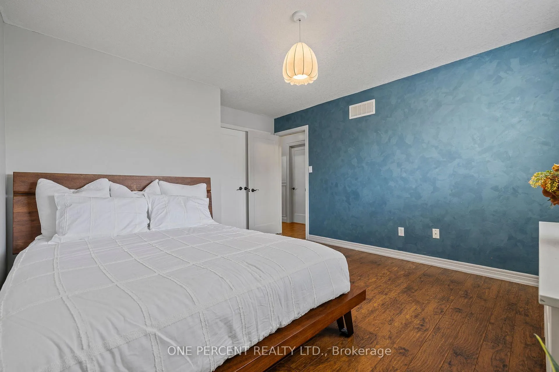 Photo 24 of 71 Stonepine Crescent, Hamilton, Kernighan — HOMEH