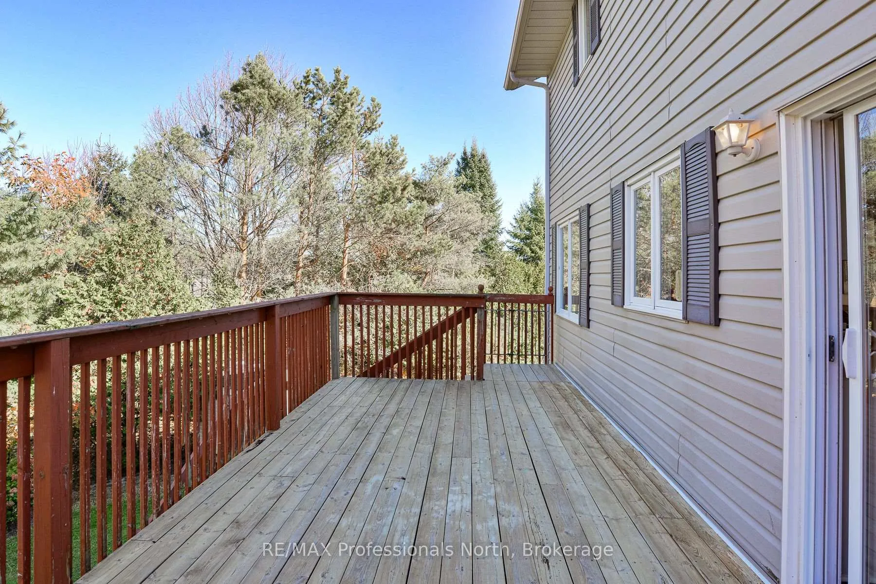 Photo 14 of 6 Lankin Avenue, Bracebridge, Monck (Bracebridge) — HOMEH