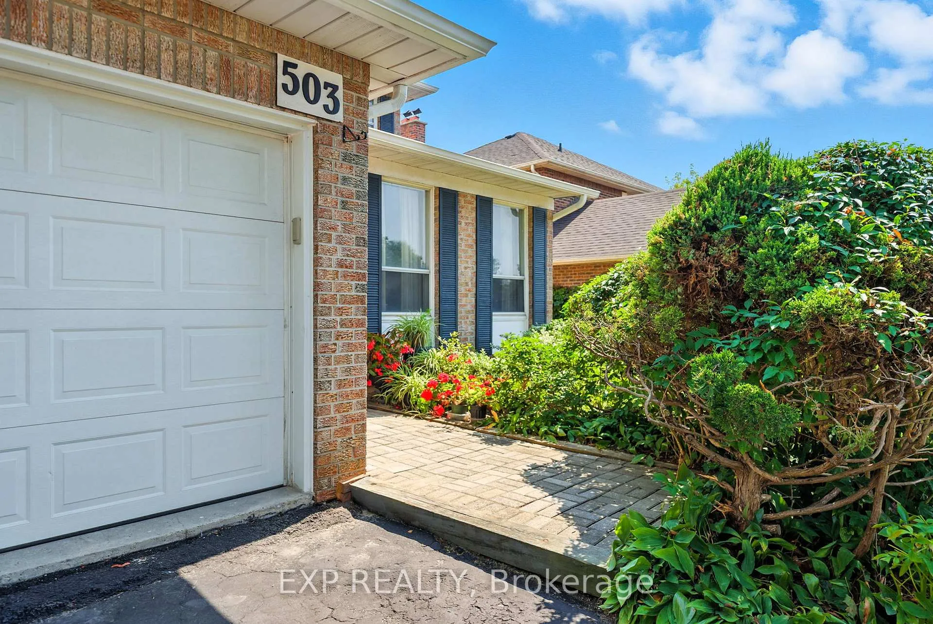 Photo 2 of 503 Broadgreen Street, Pickering, West Shore — HOMEH
