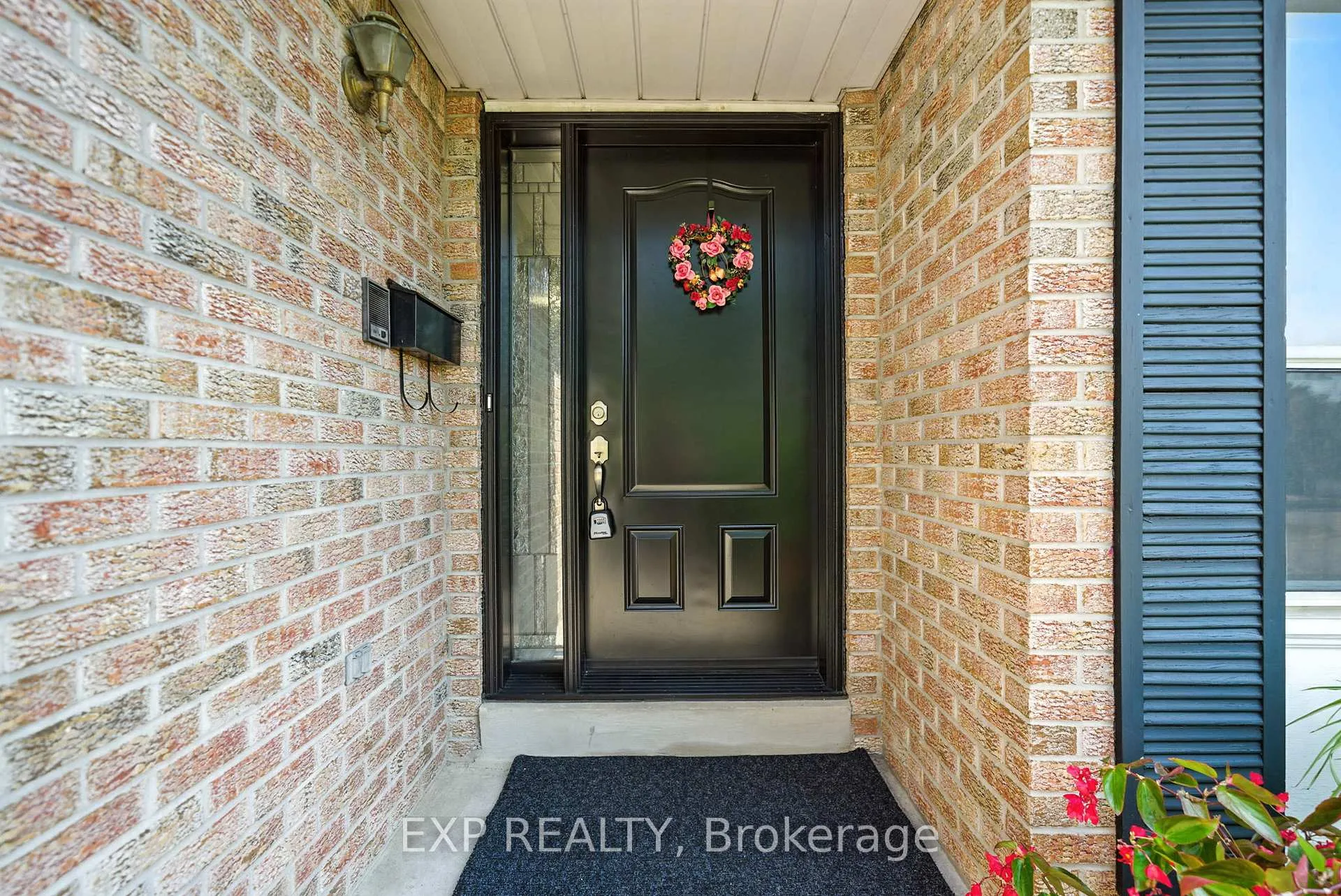 Photo 3 of 503 Broadgreen Street, Pickering, West Shore — HOMEH