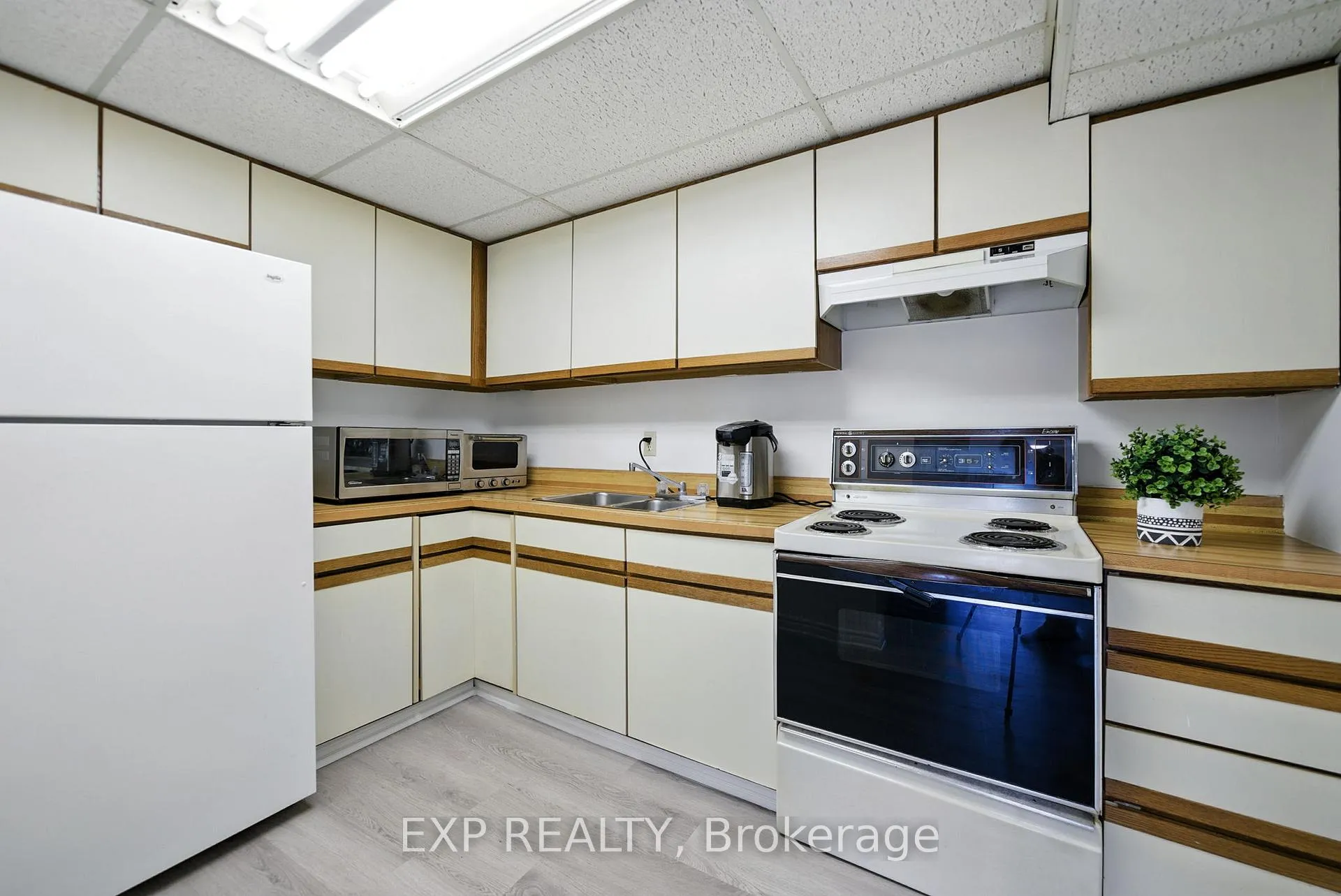 Photo 28 of 503 Broadgreen Street, Pickering, West Shore — HOMEH
