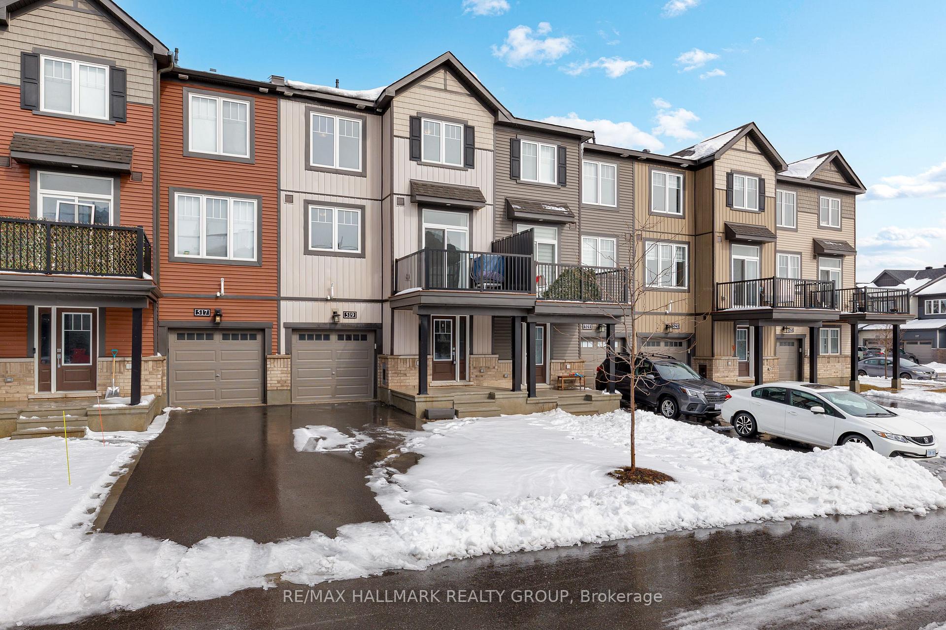 Photo 2 of 519 Galmoy Way, Ottawa, Barrhaven - Half Moon Bay — HOMEH