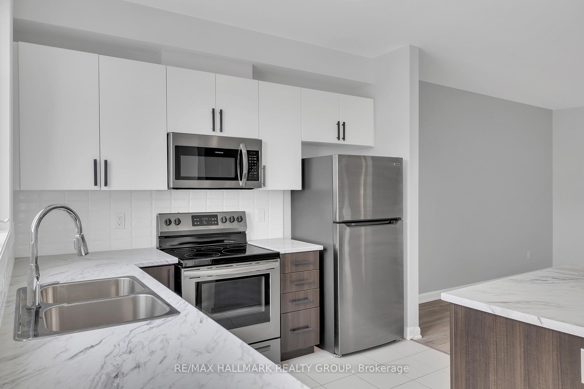 Photo 14 of 519 Galmoy Way, Ottawa, Barrhaven - Half Moon Bay — HOMEH