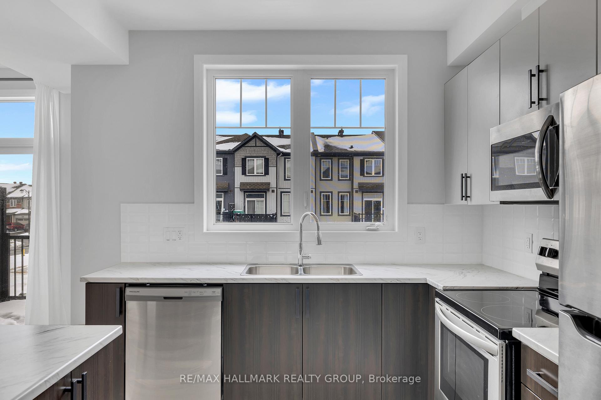 Photo 15 of 519 Galmoy Way, Ottawa, Barrhaven - Half Moon Bay — HOMEH