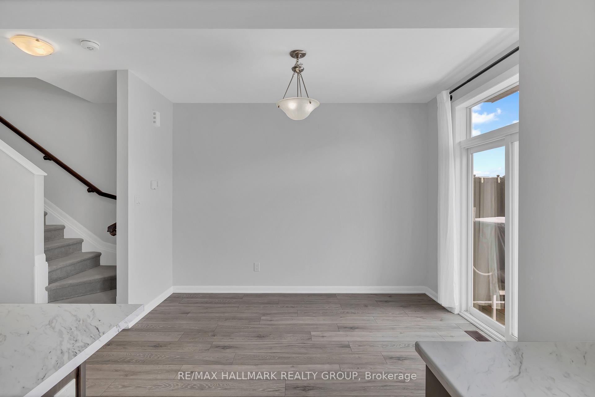 Photo 24 of 519 Galmoy Way, Ottawa, Barrhaven - Half Moon Bay — HOMEH