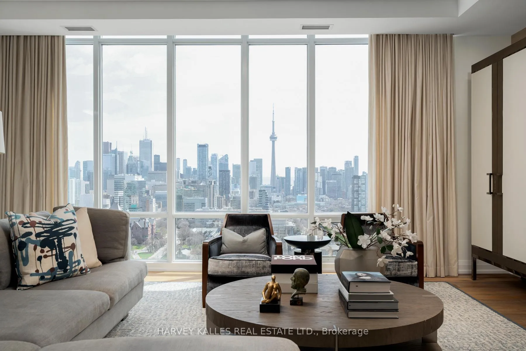 Photo 9 of Unit 2901, 1 Bedford Road, Toronto, The Annex — HOMEH