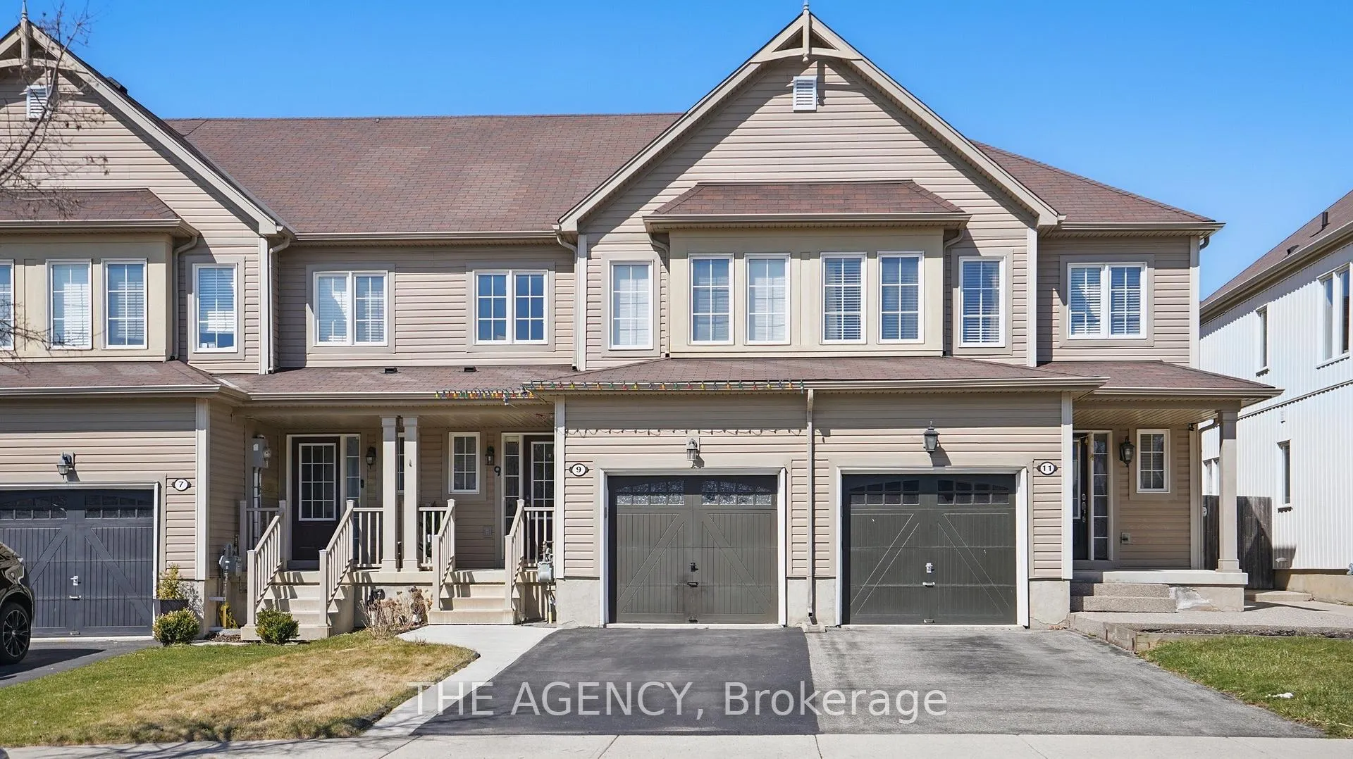 Photo 1 of 9 Lynch Crescent, Hamilton, Binbrook — HOMEH