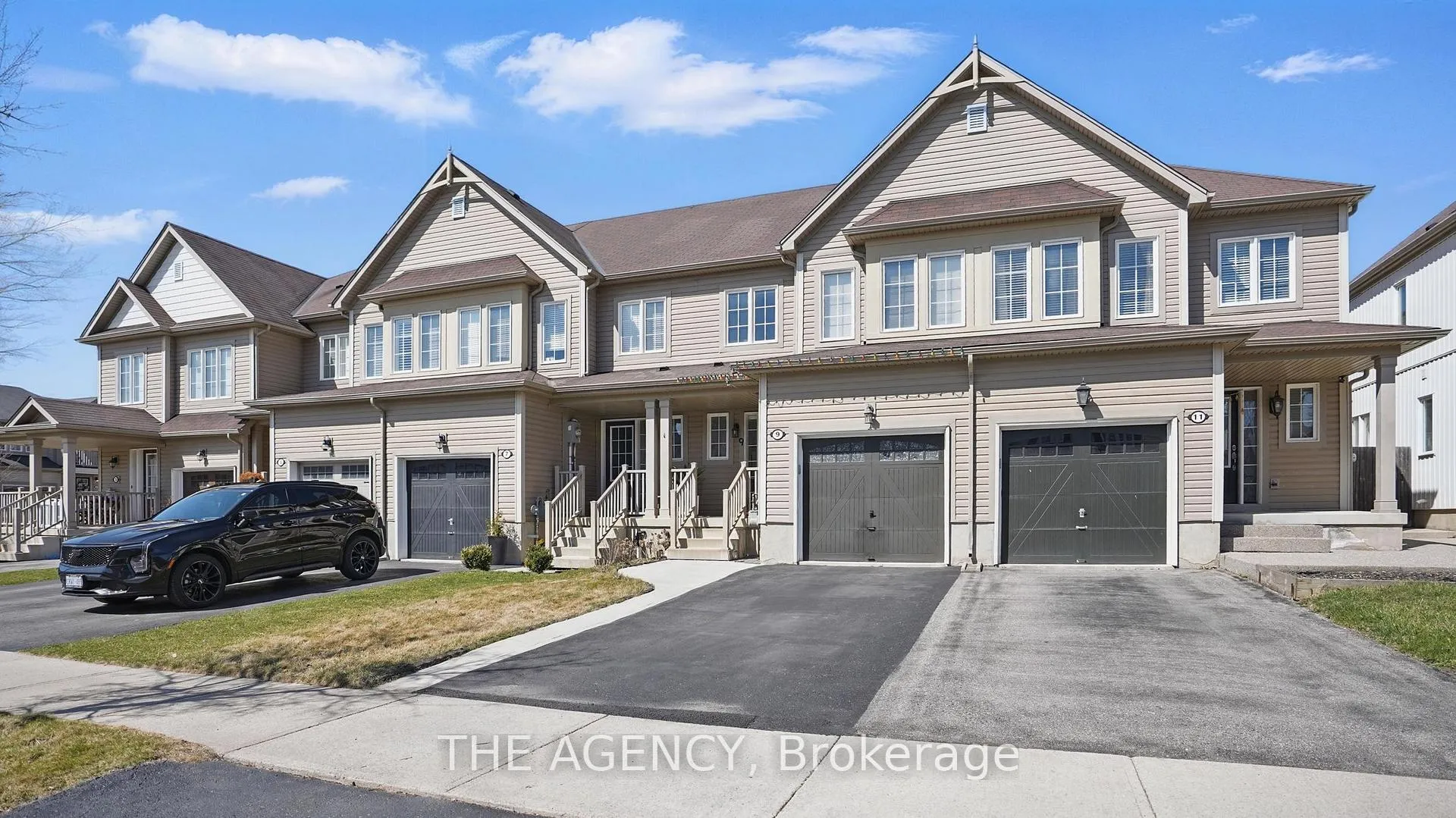 Photo 3 of 9 Lynch Crescent, Hamilton, Binbrook — HOMEH