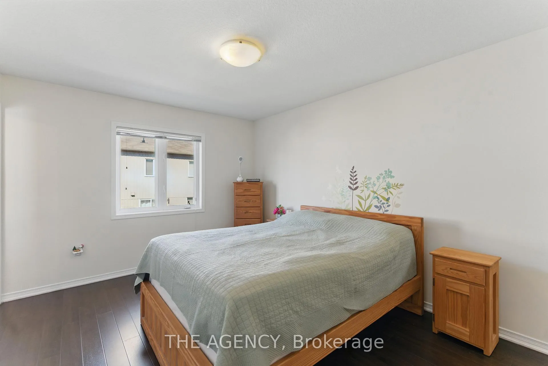 Photo 9 of 9 Lynch Crescent, Hamilton, Binbrook — HOMEH