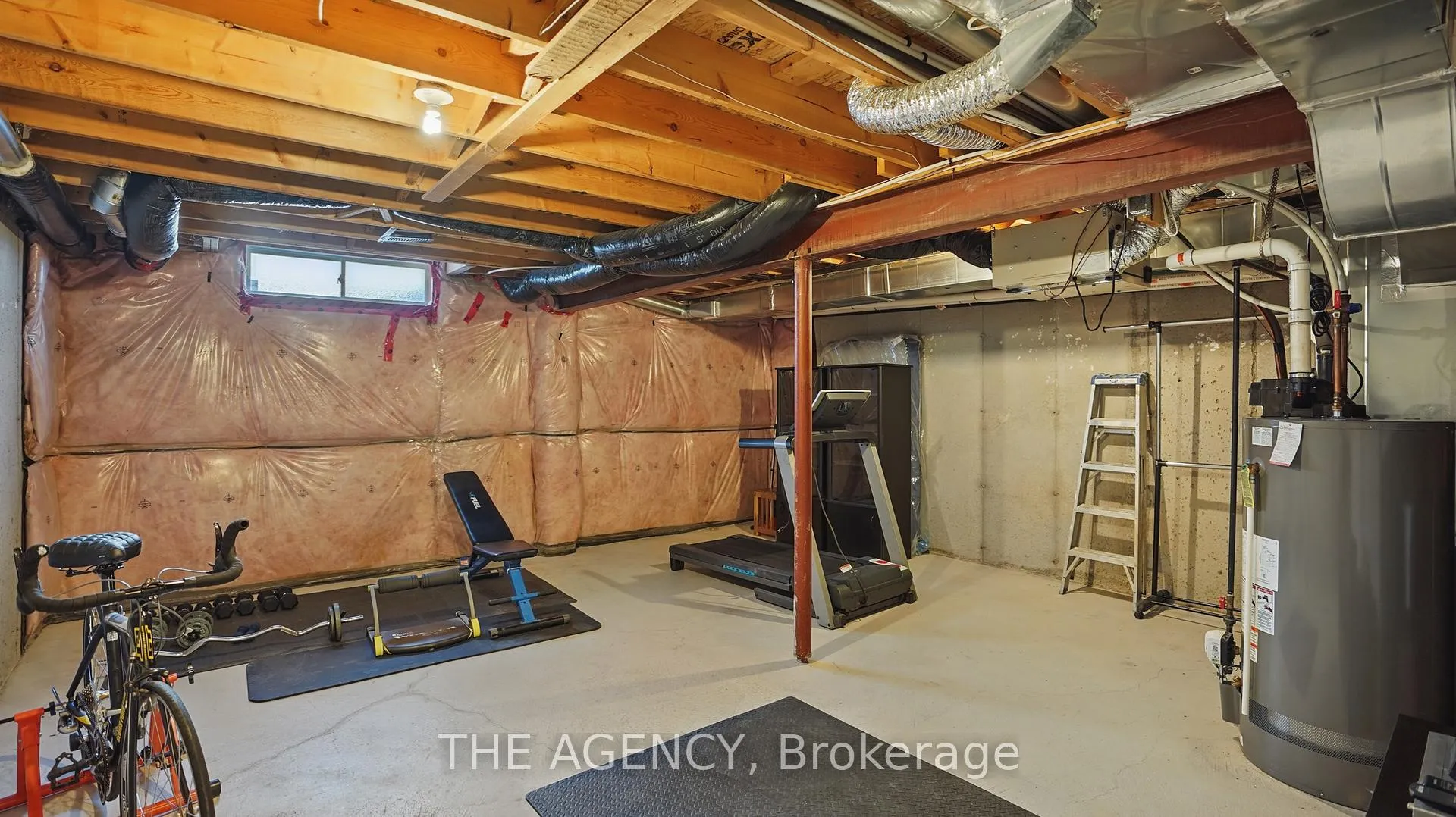 Photo 17 of 9 Lynch Crescent, Hamilton, Binbrook — HOMEH