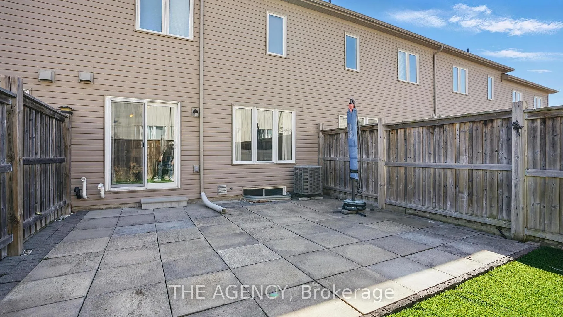 Photo 22 of 9 Lynch Crescent, Hamilton, Binbrook — HOMEH