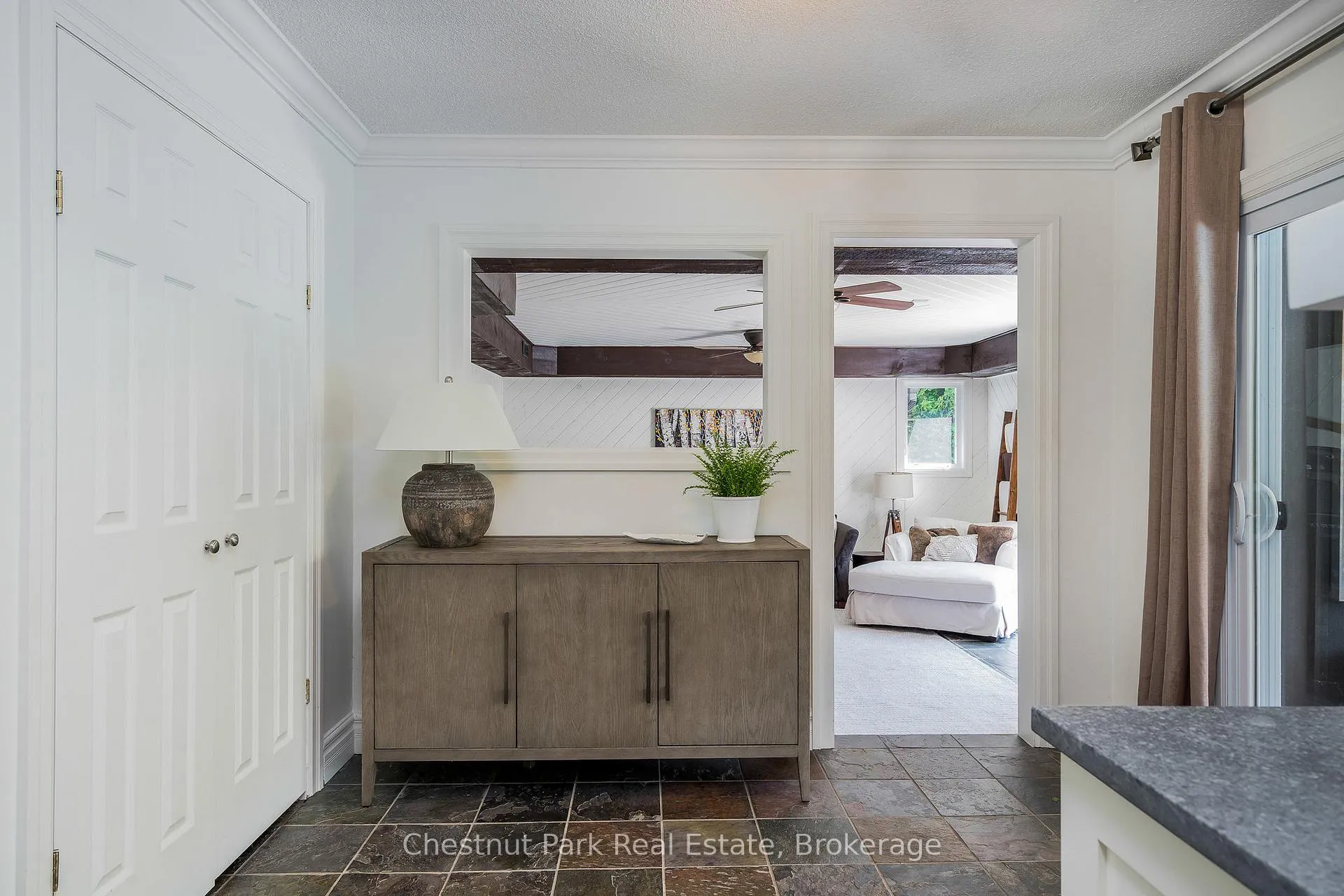 Photo 8 of 133 Carmichael Crescent, Blue Mountains — HOMEH