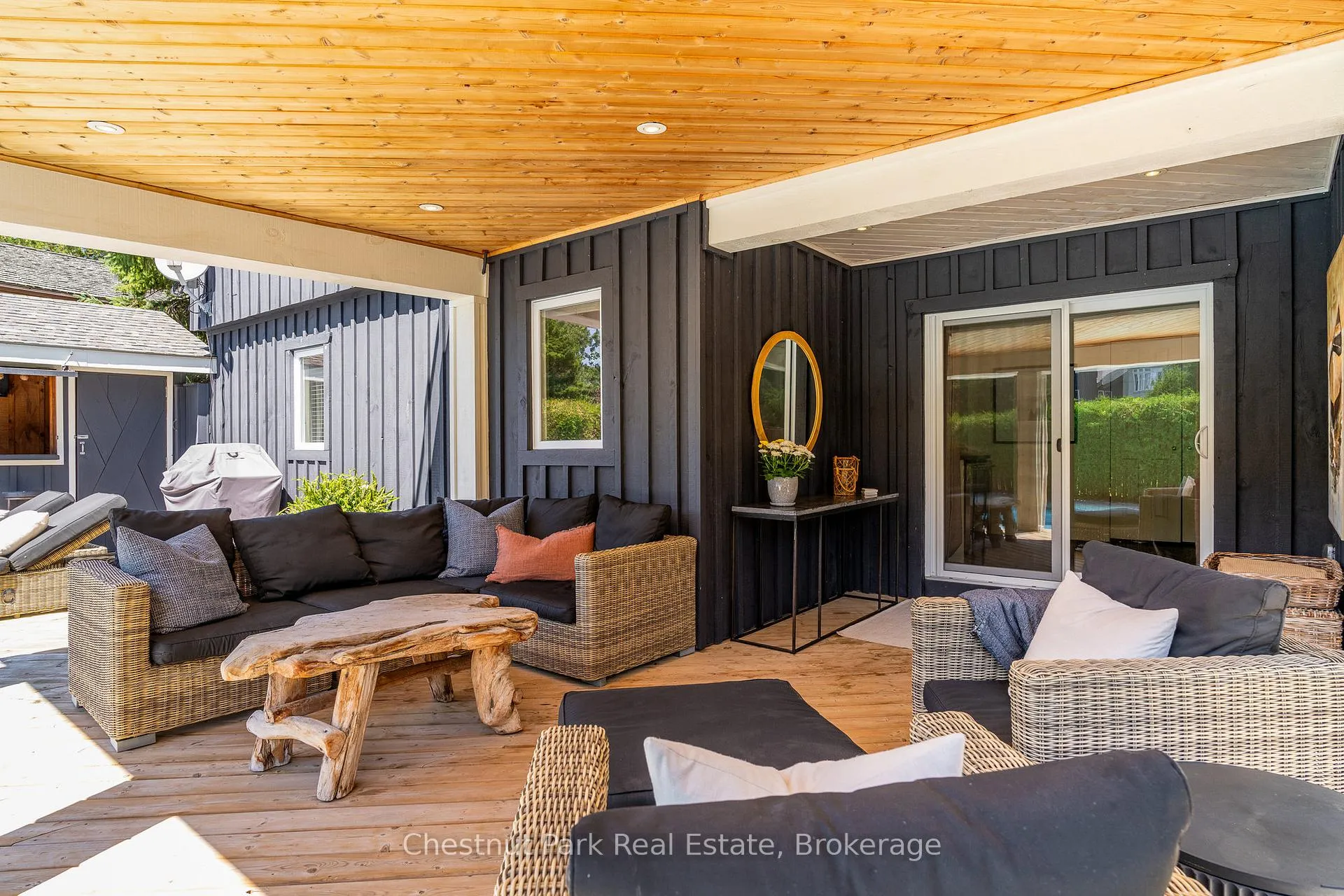 Photo 12 of 133 Carmichael Crescent, Blue Mountains — HOMEH