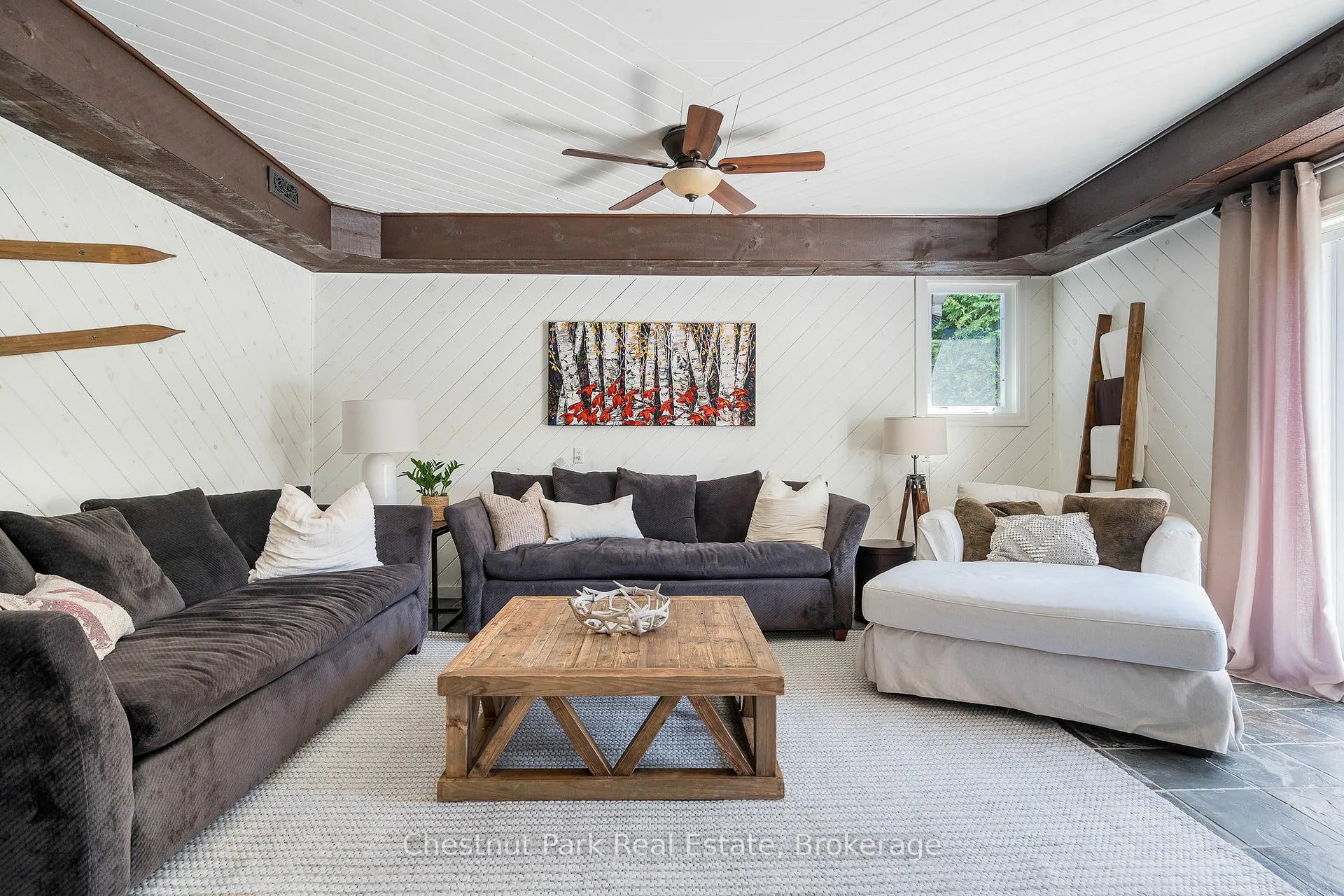 Photo 18 of 133 Carmichael Crescent, Blue Mountains — HOMEH