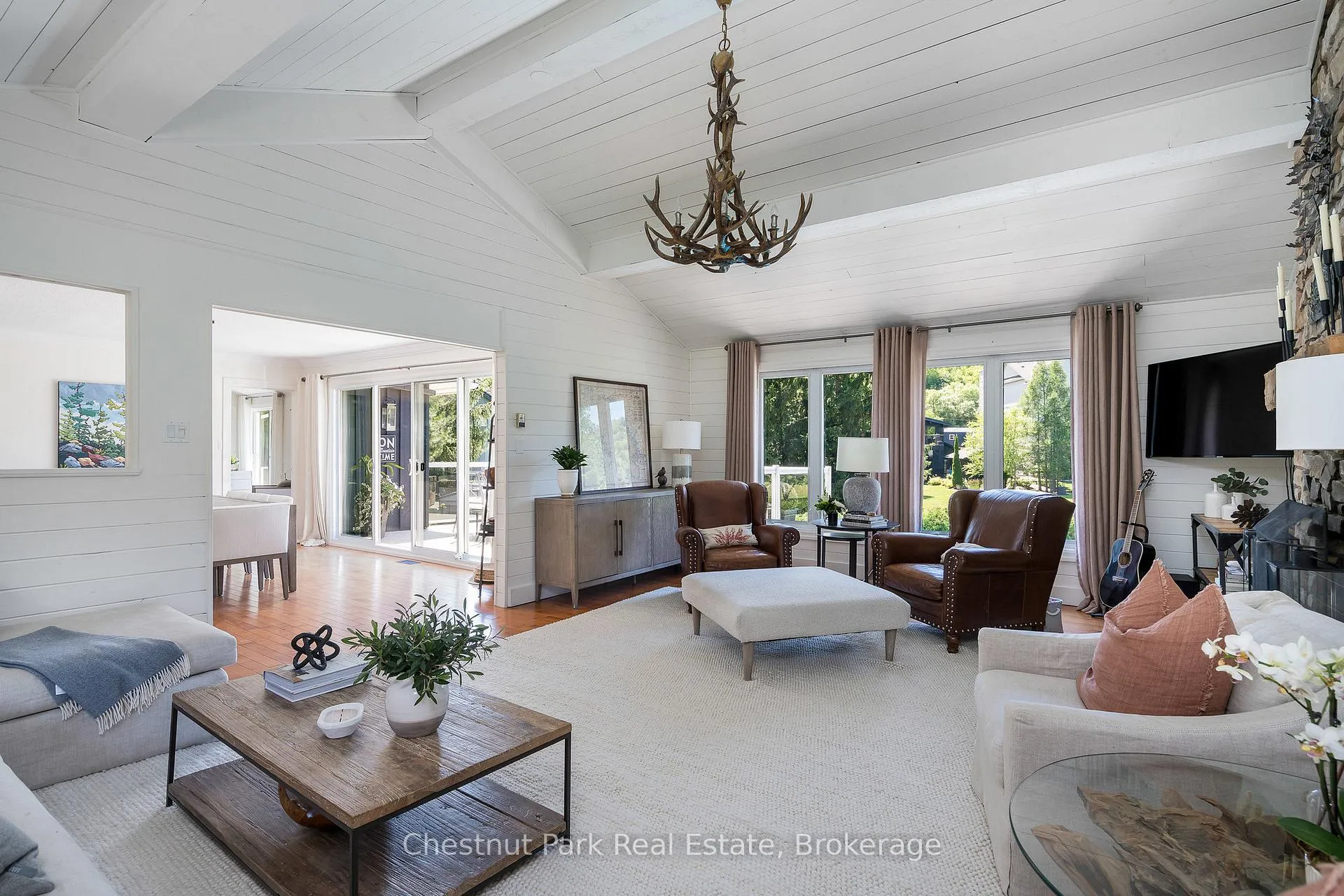 Photo 29 of 133 Carmichael Crescent, Blue Mountains — HOMEH