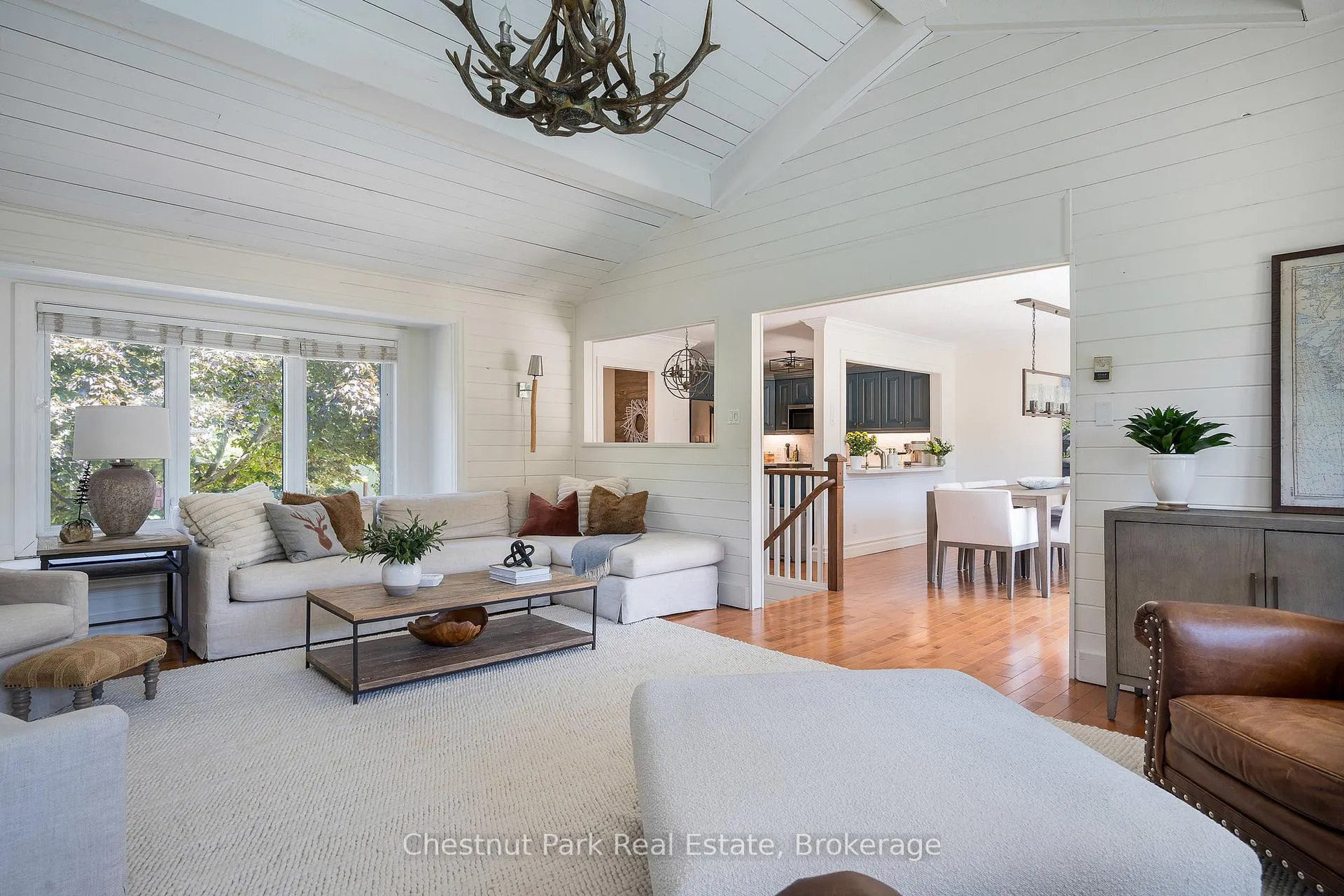 Photo 32 of 133 Carmichael Crescent, Blue Mountains — HOMEH