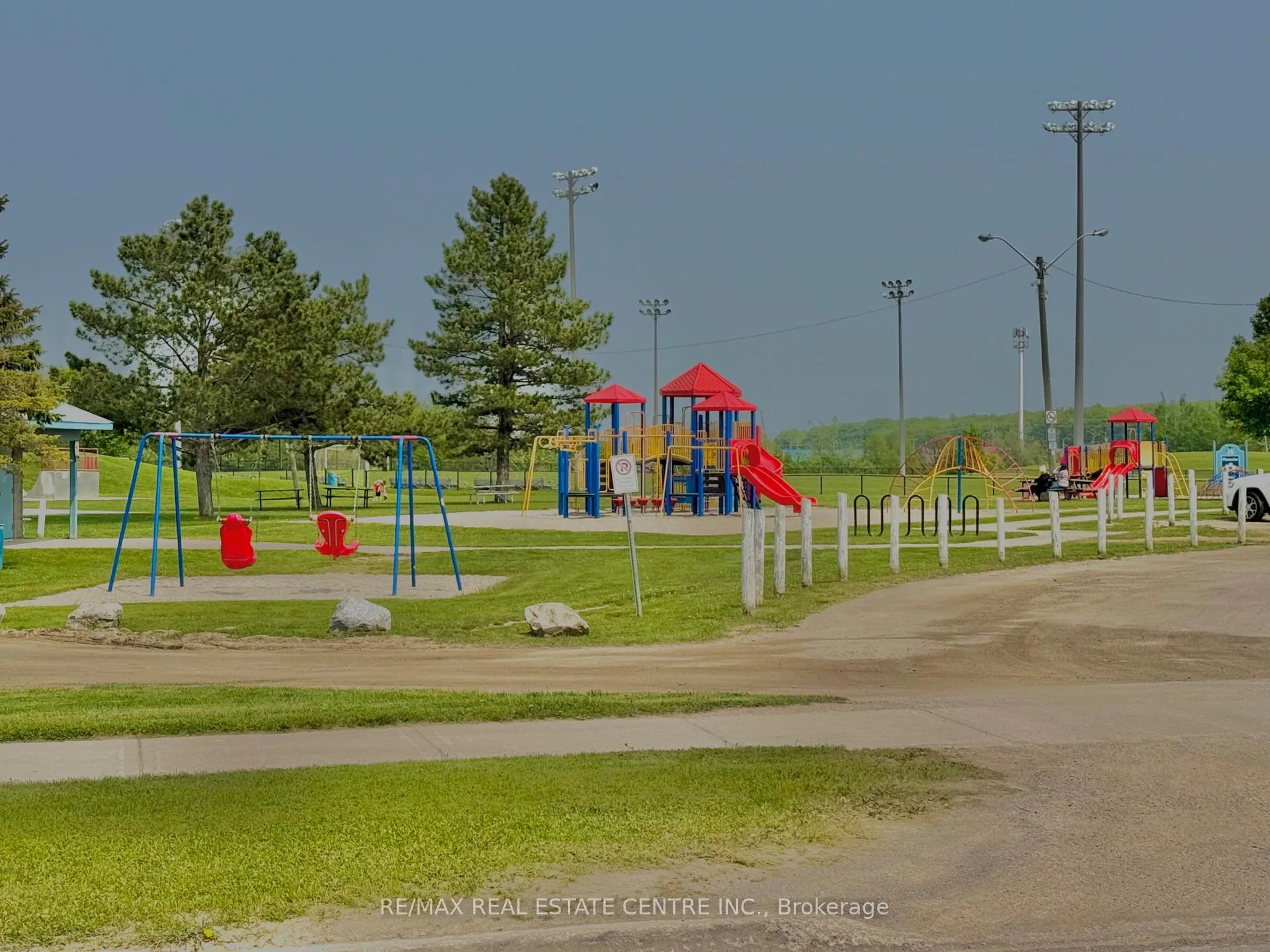 Photo 10 of 616 Canfield Place, Shelburne — HOMEH