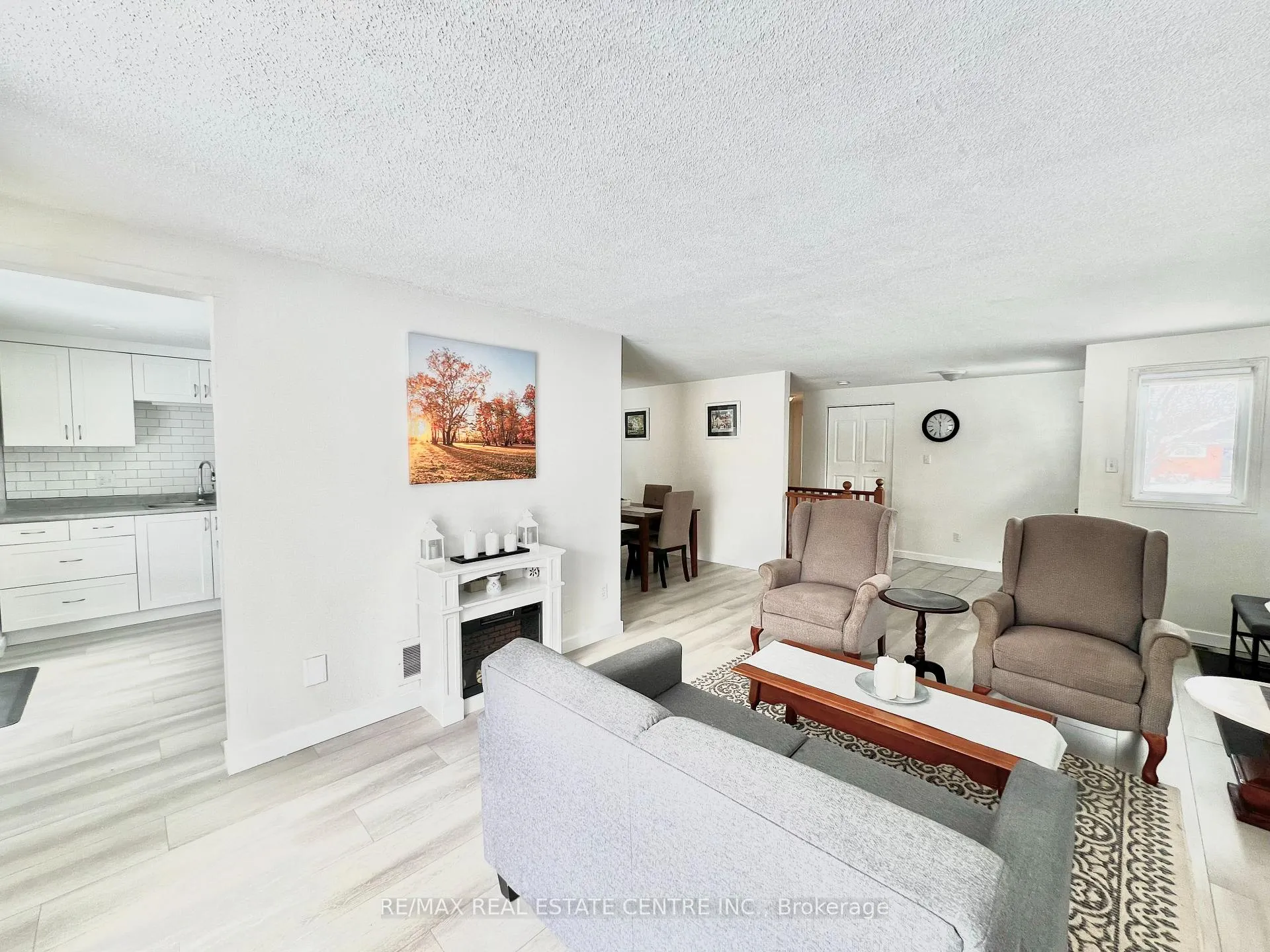 Photo 12 of 616 Canfield Place, Shelburne — HOMEH