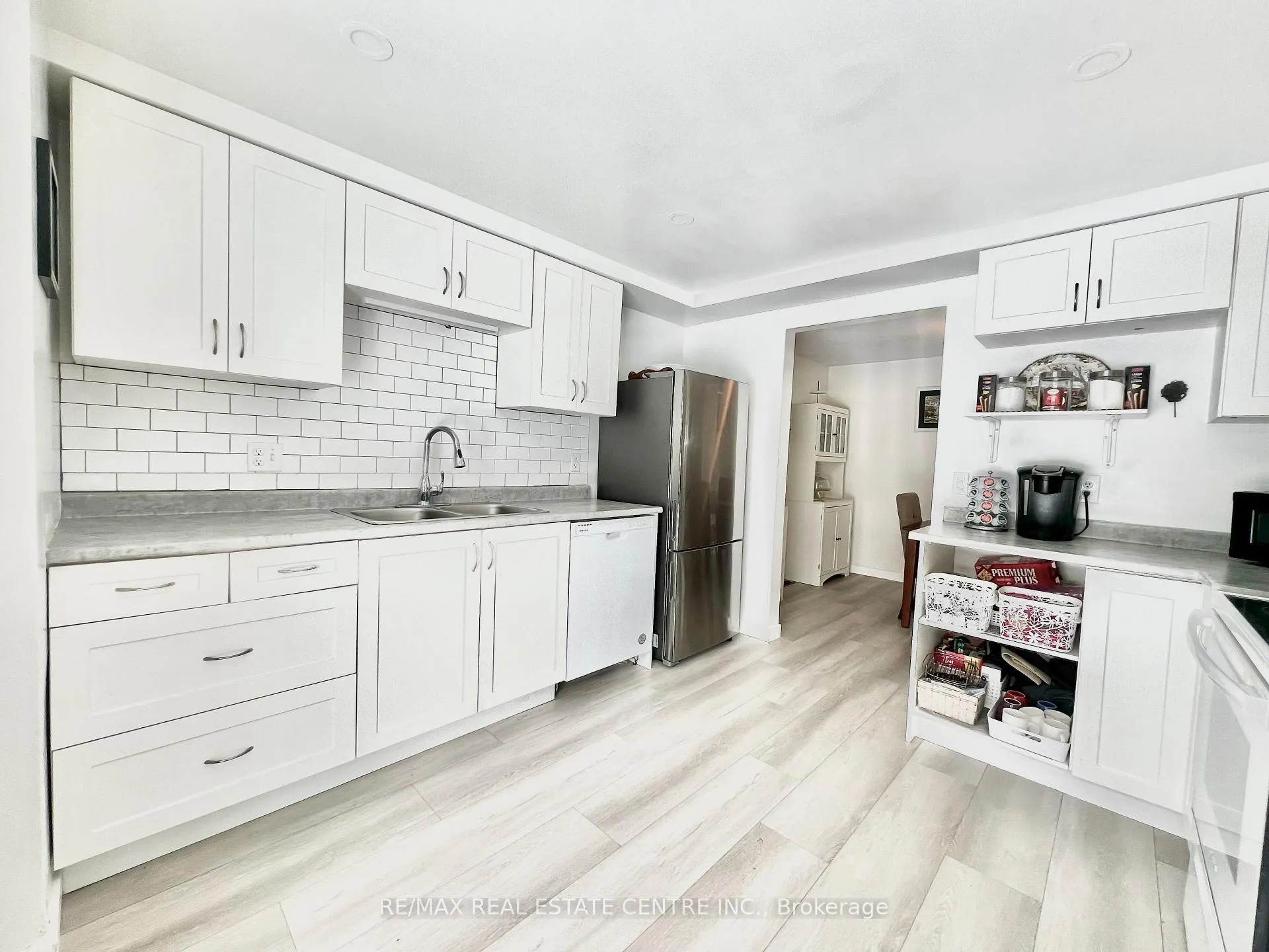 Photo 14 of 616 Canfield Place, Shelburne — HOMEH