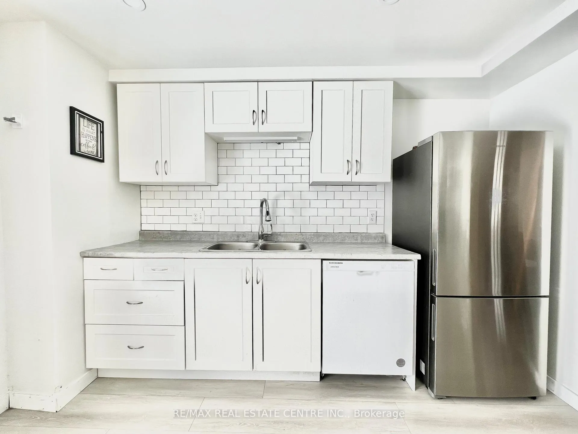 Photo 16 of 616 Canfield Place, Shelburne — HOMEH
