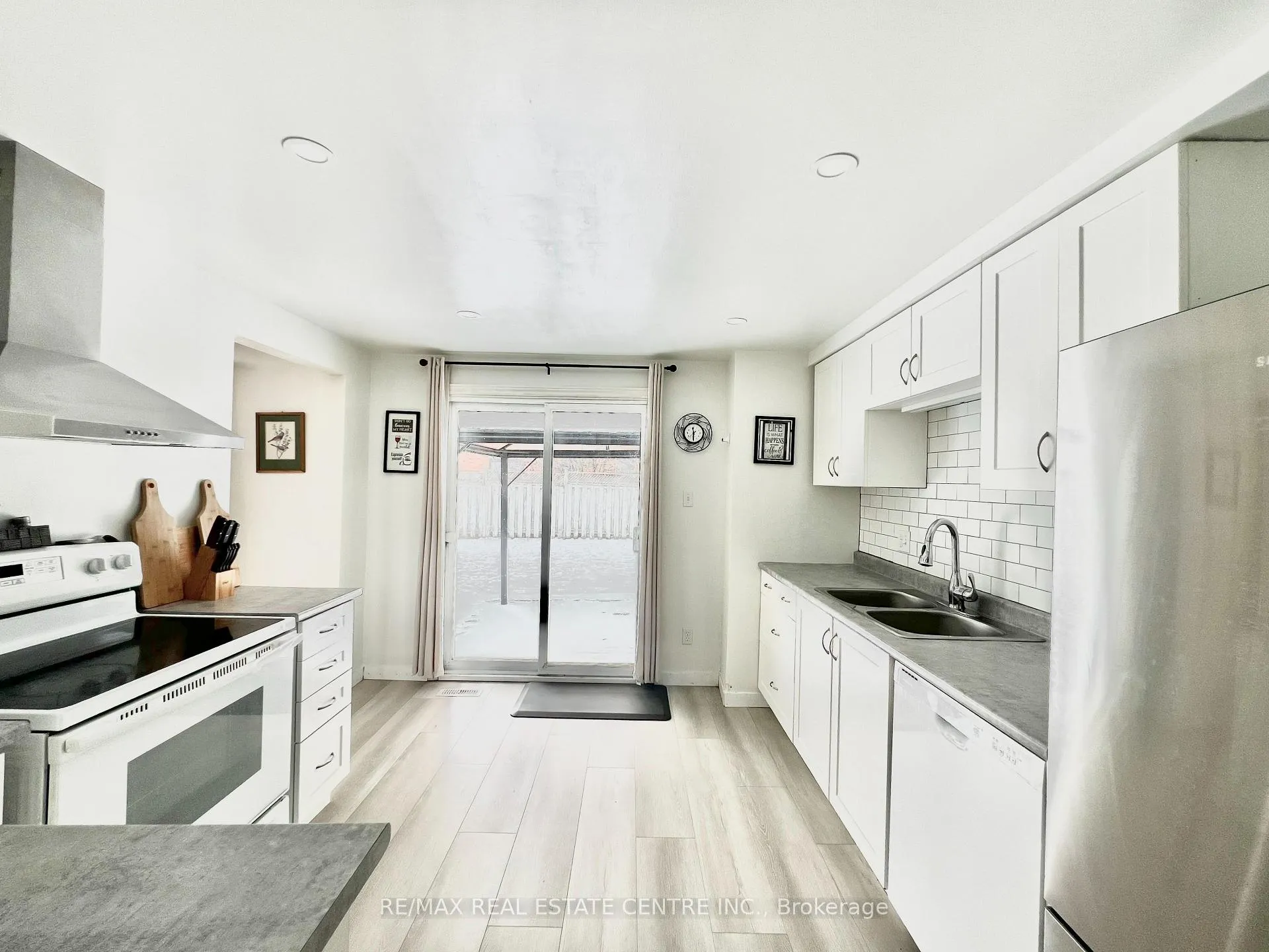 Photo 17 of 616 Canfield Place, Shelburne — HOMEH