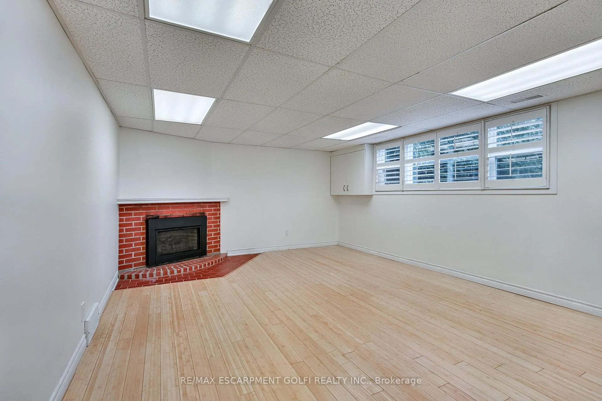 Photo 28 of 57 Richelieu Drive, St. Catharines, Vine/Linwell — HOMEH