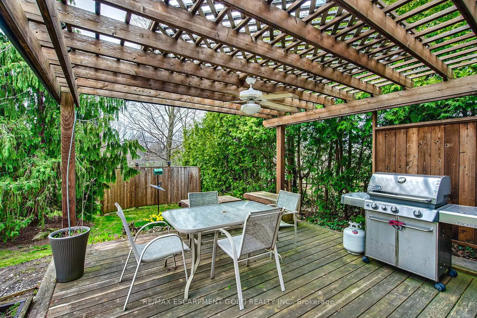 Photo 34 of 57 Richelieu Drive, St. Catharines, Vine/Linwell — HOMEH